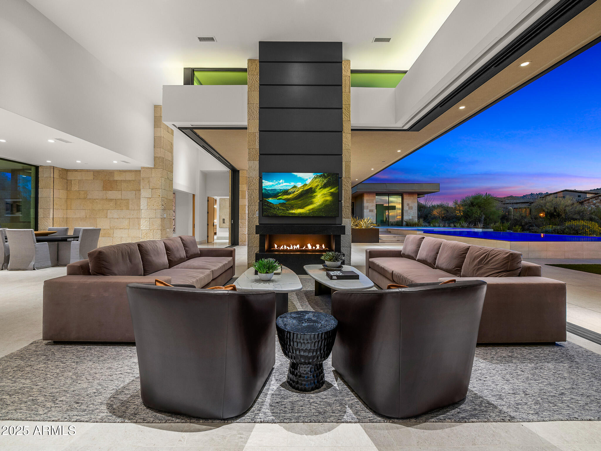 ESTANCIA - Residential