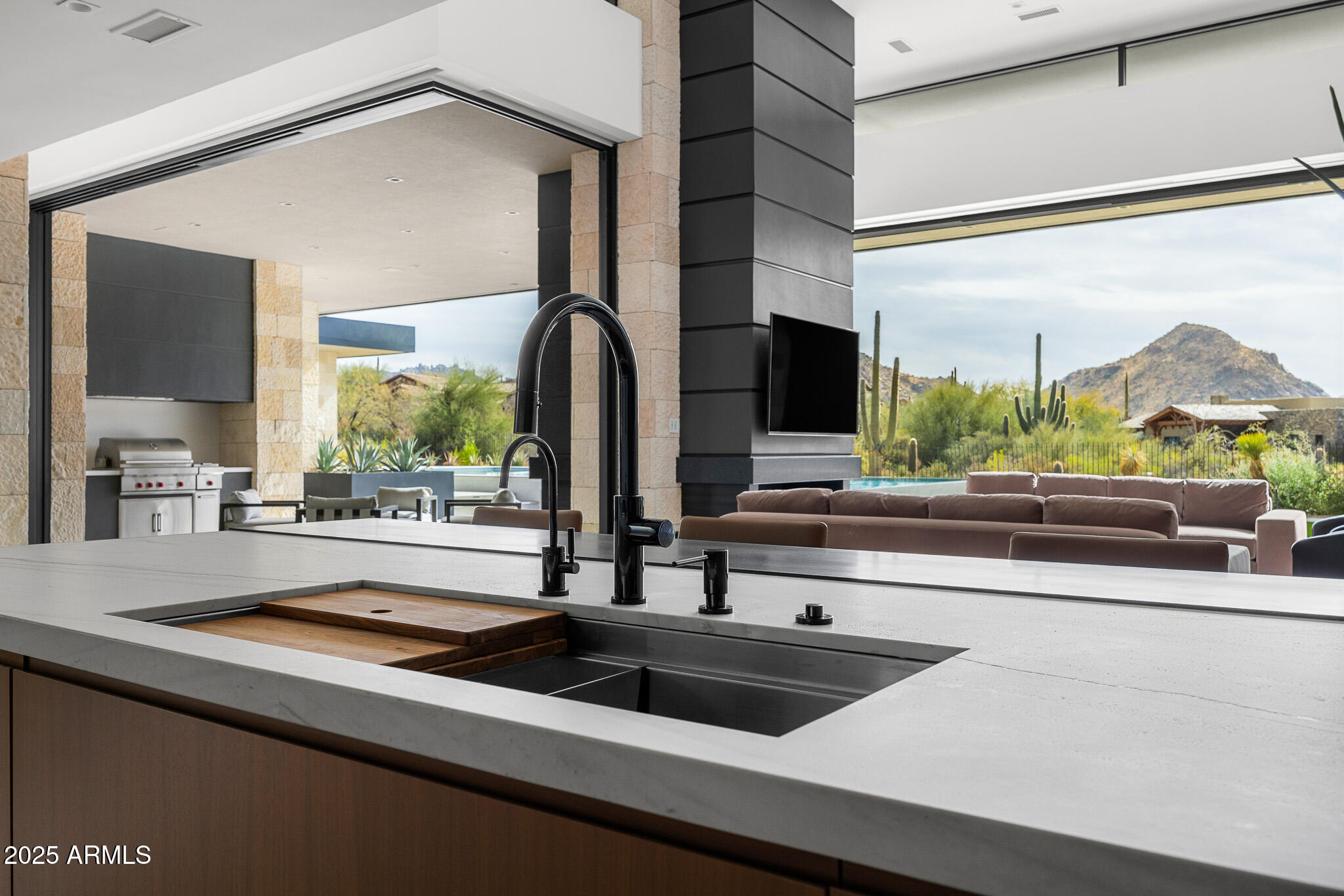 ESTANCIA - Residential