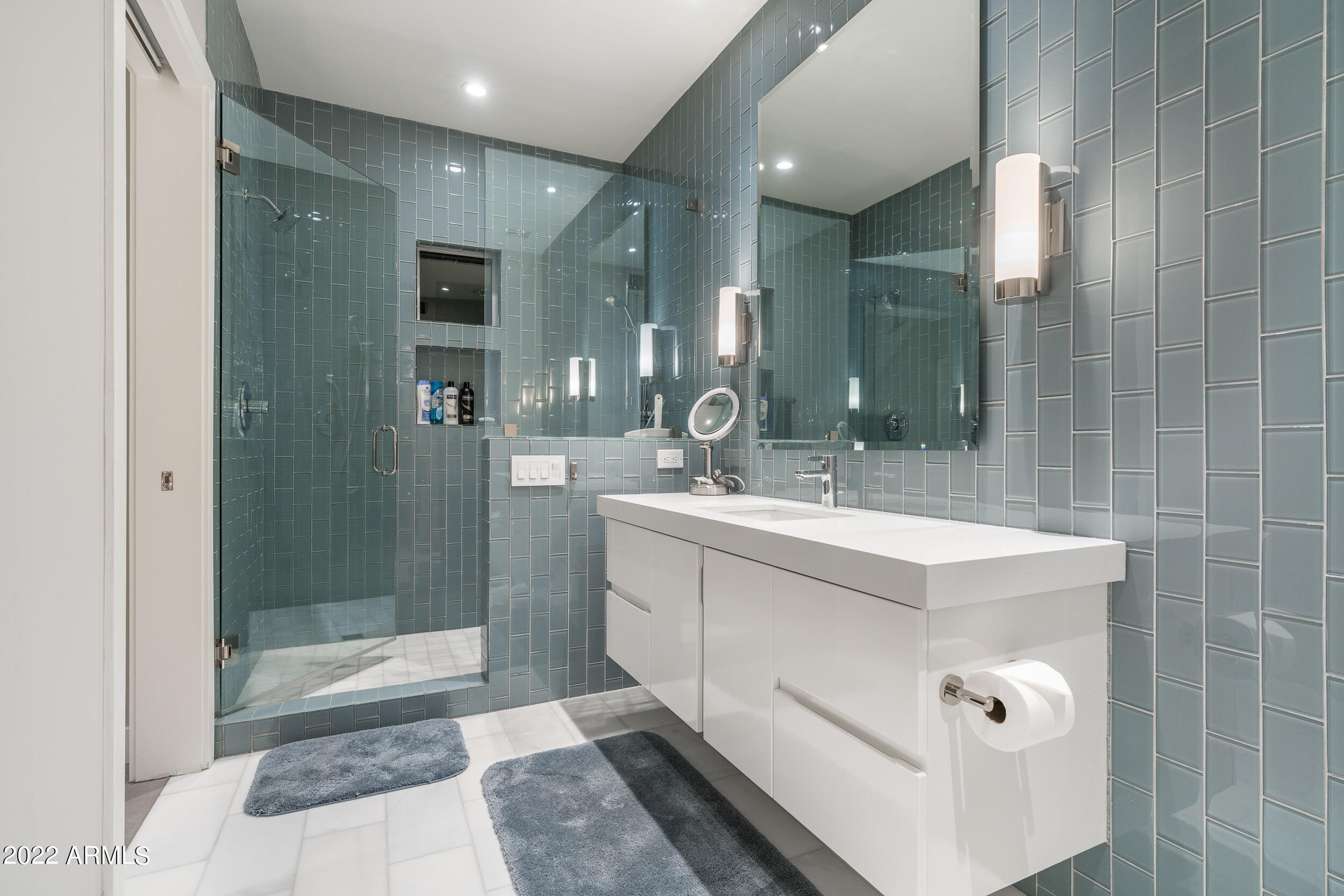 STONE CANYON EAST - Residential