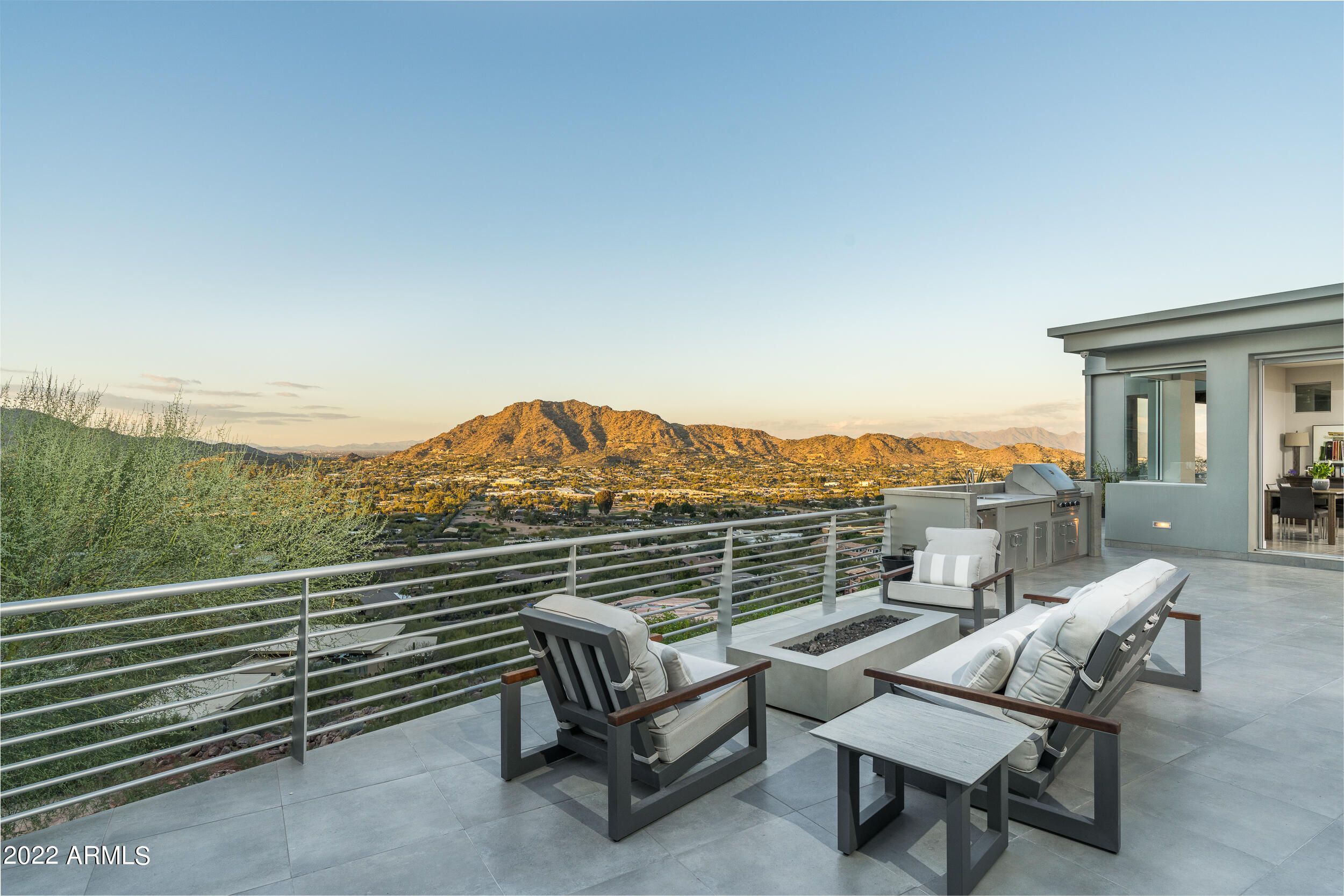 STONE CANYON EAST - Residential