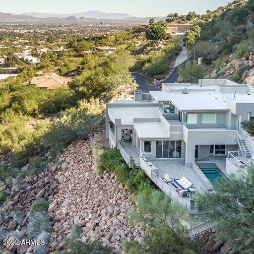 STONE CANYON EAST - Residential