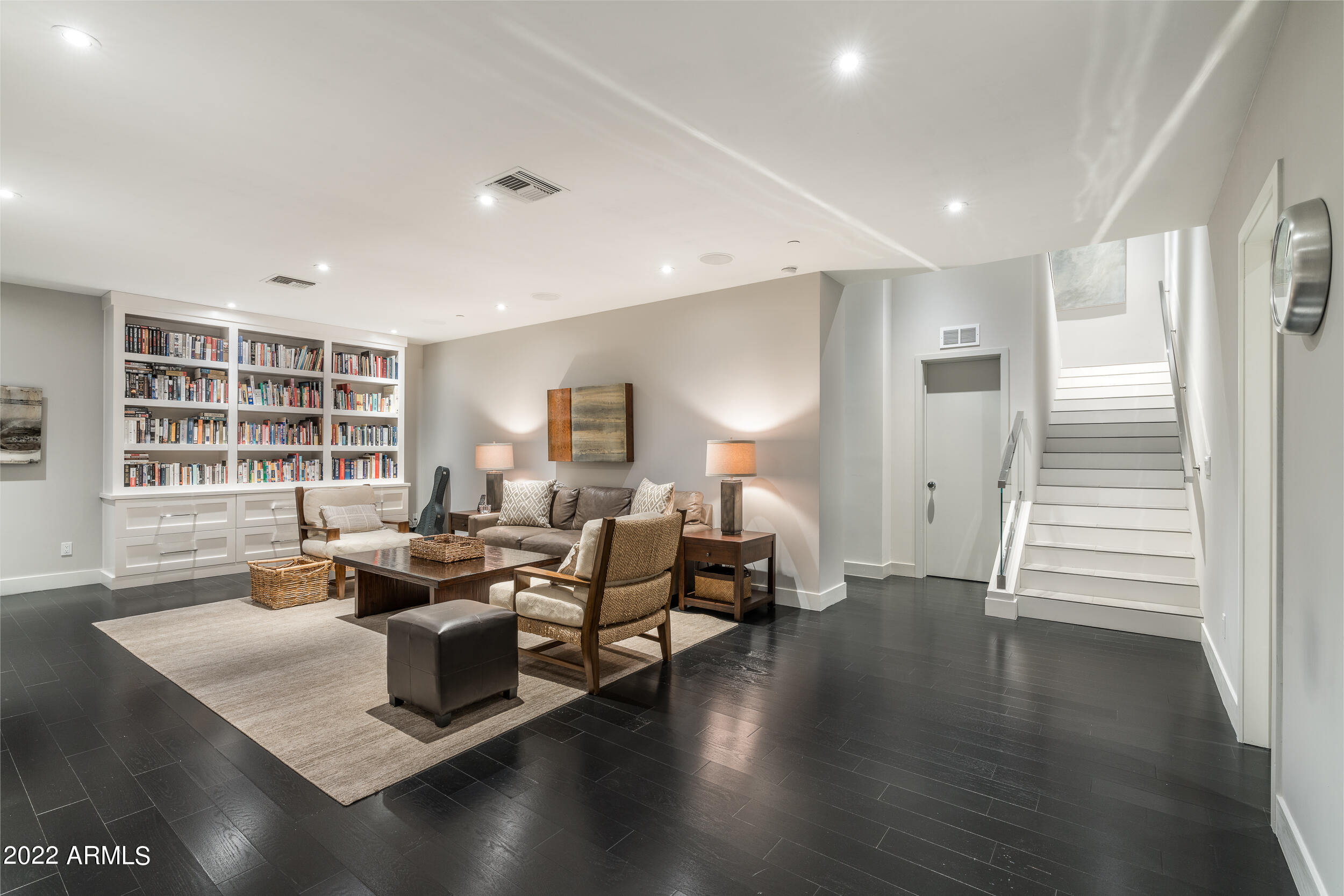 STONE CANYON EAST - Residential