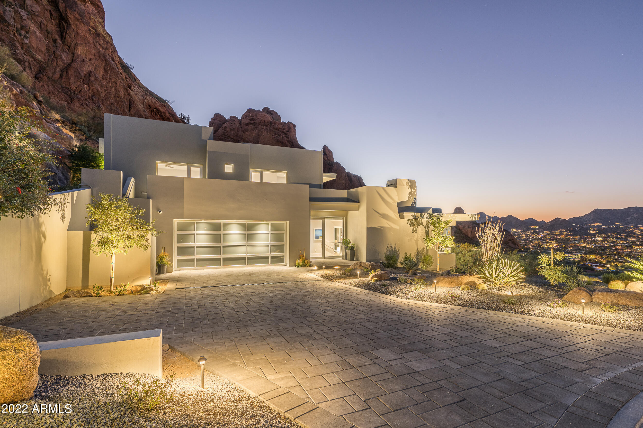 STONE CANYON EAST - Residential