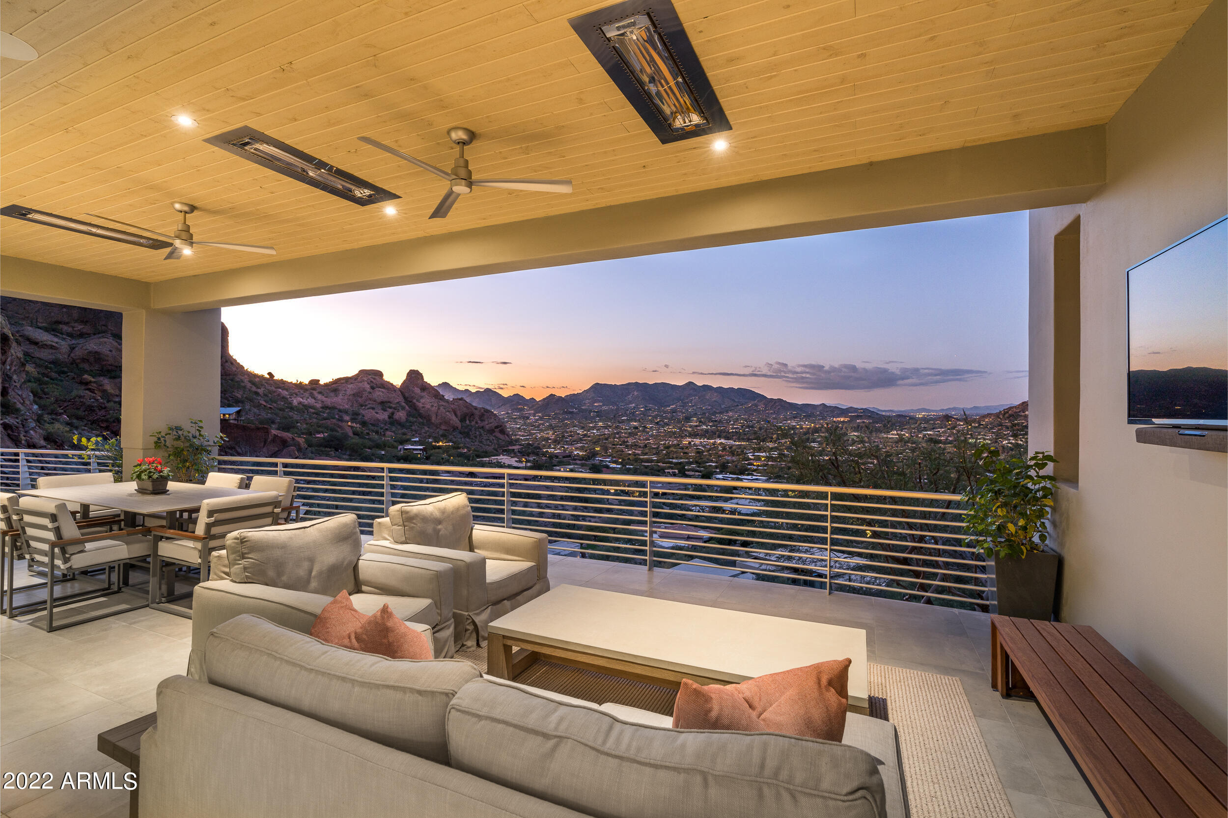 STONE CANYON EAST - Residential