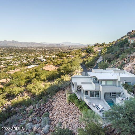 STONE CANYON EAST - Residential