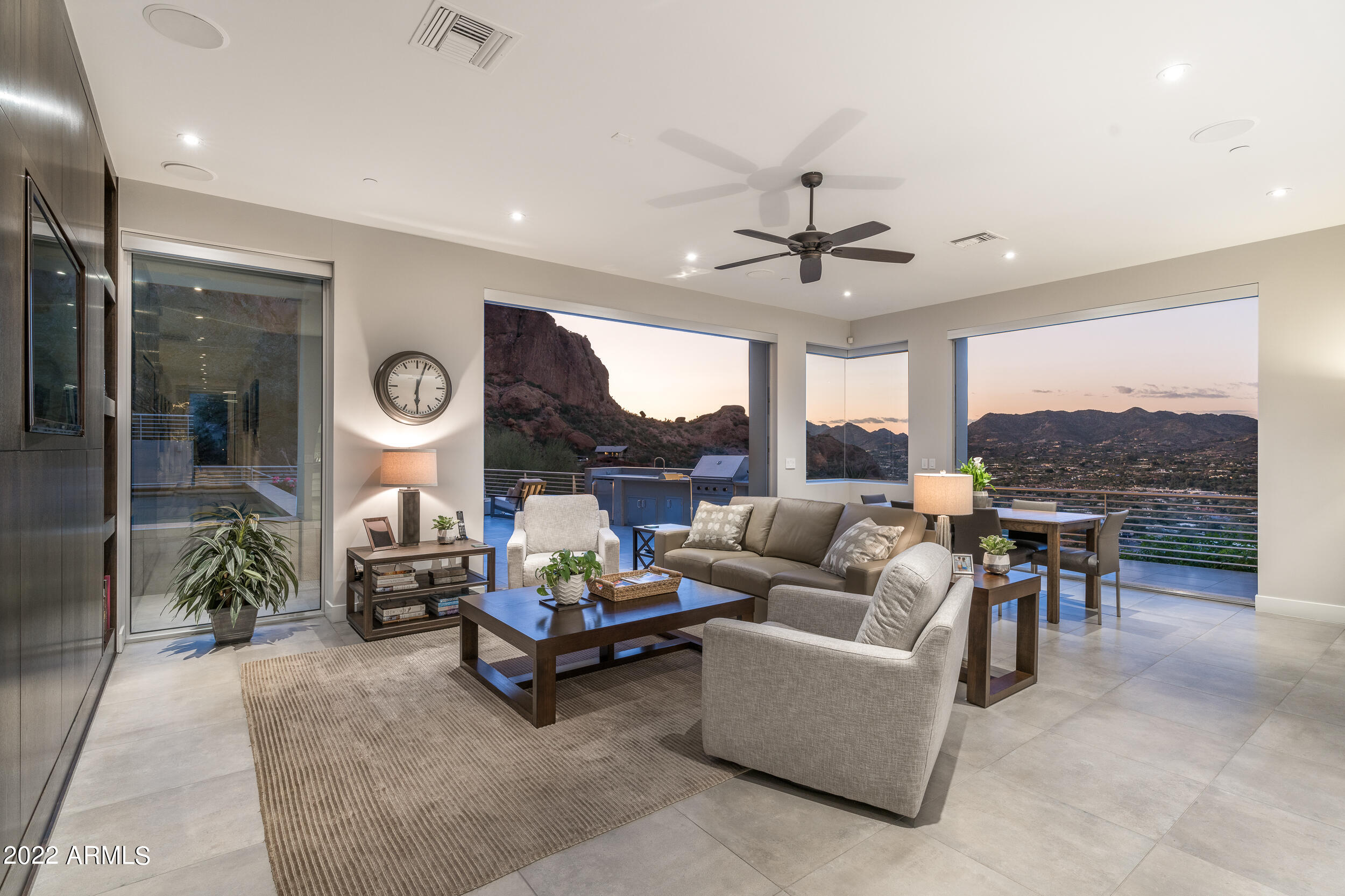 STONE CANYON EAST - Residential