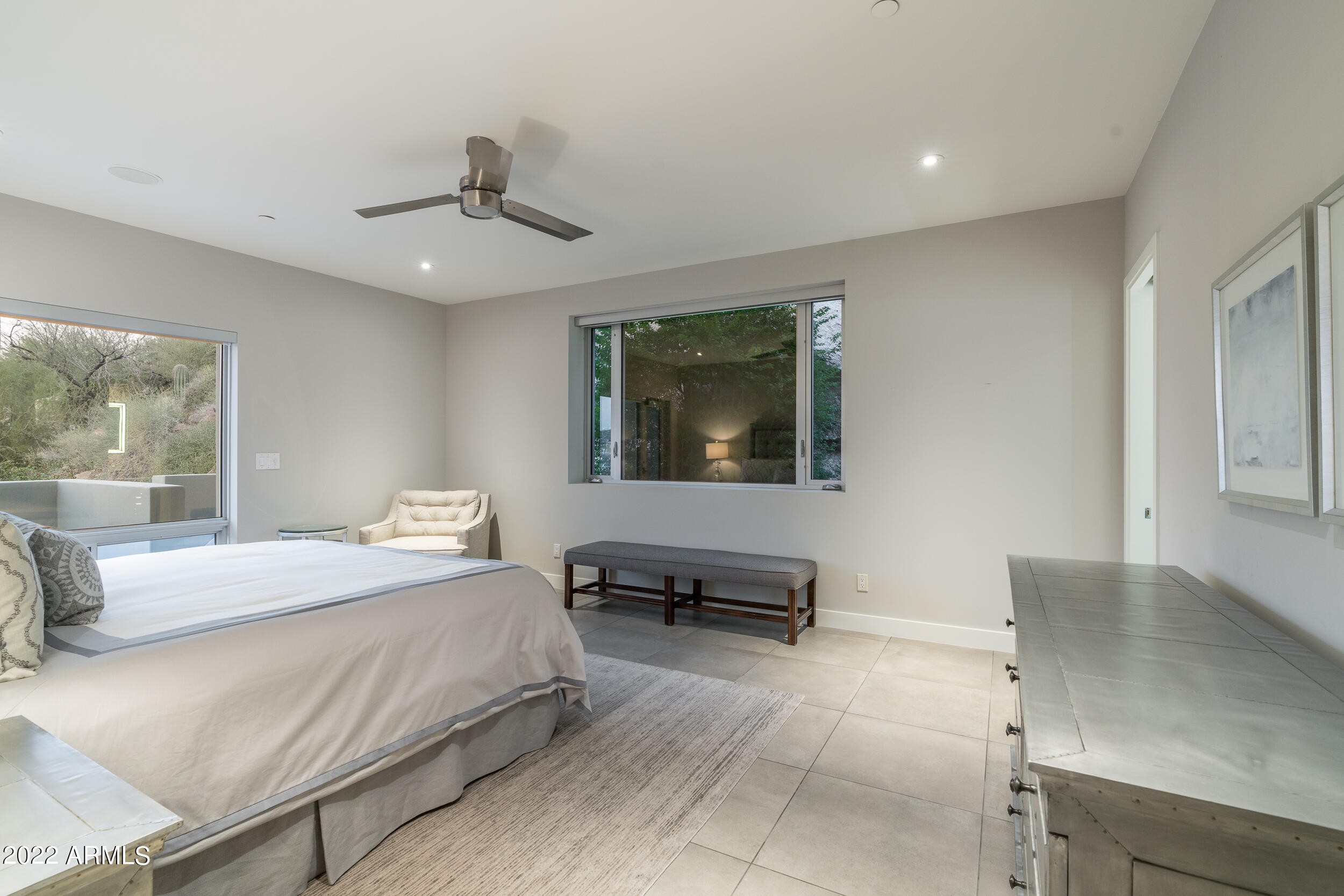 STONE CANYON EAST - Residential