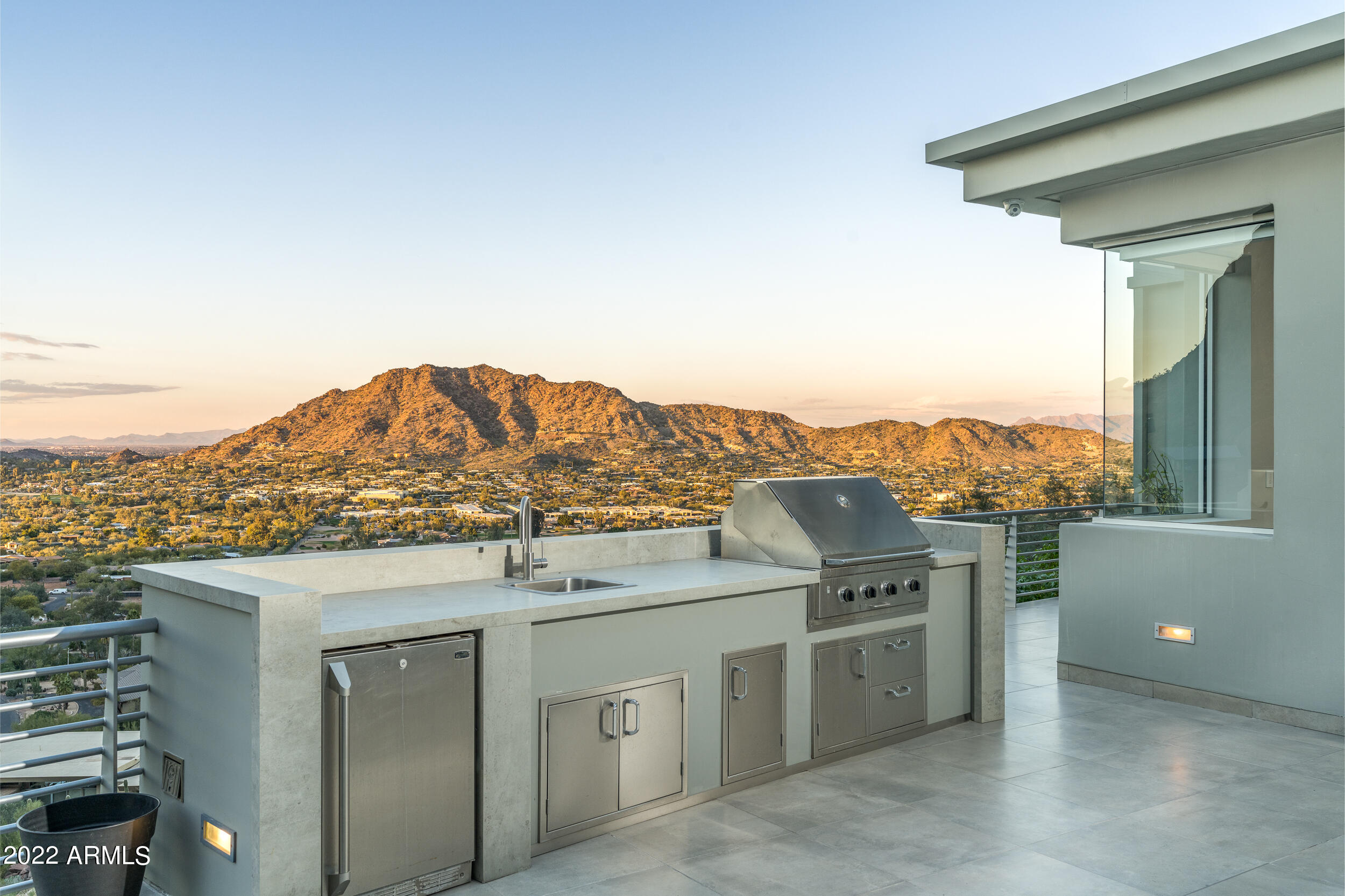 STONE CANYON EAST - Residential