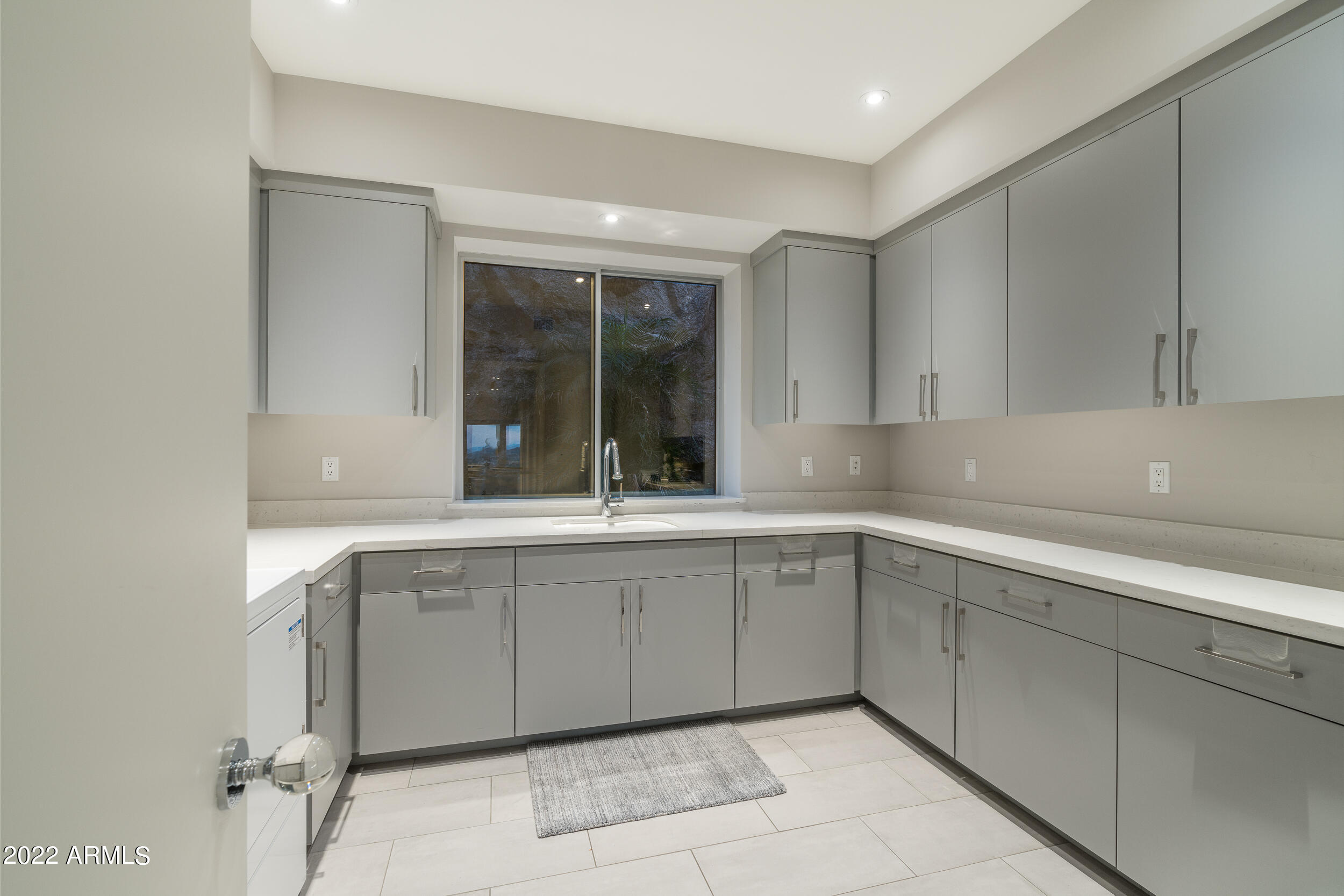 STONE CANYON EAST - Residential