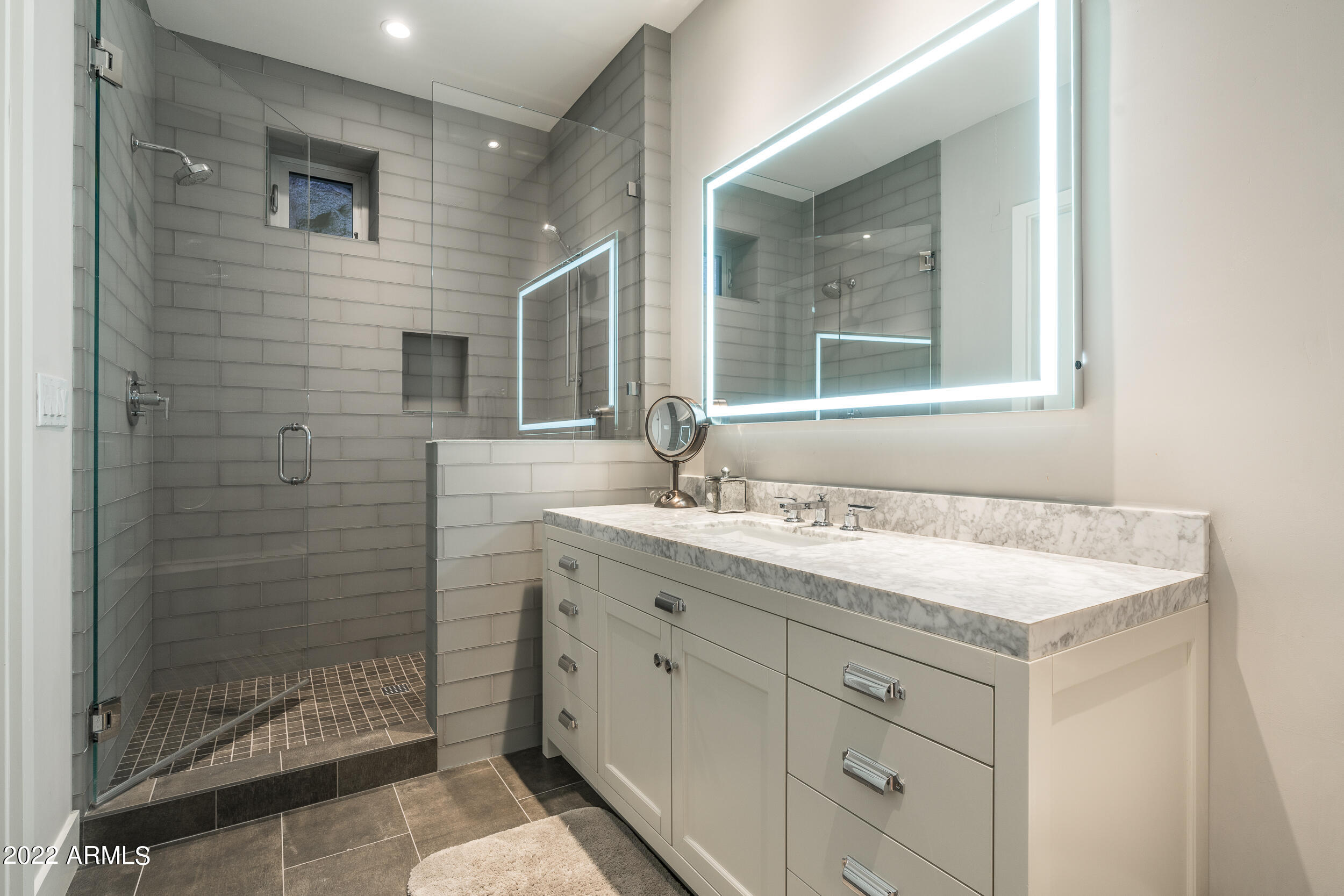 STONE CANYON EAST - Residential