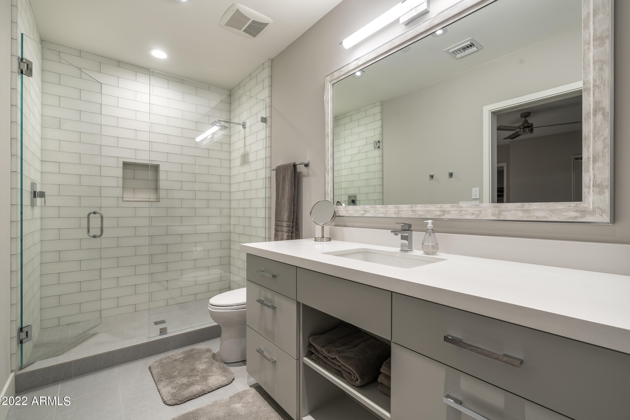 STONE CANYON EAST - Residential