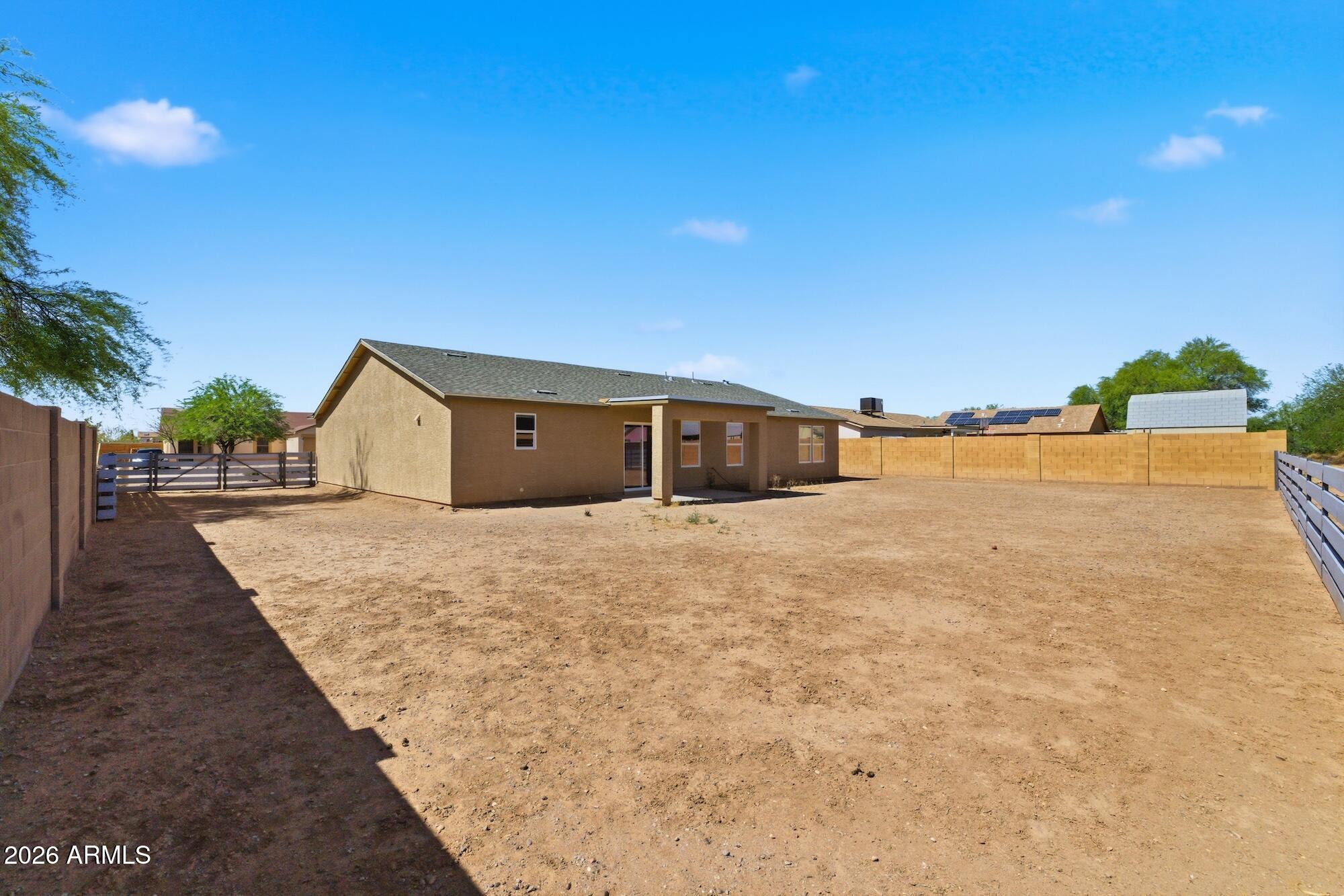 ARIZONA CITY UNIT FIFTEEN - Residential