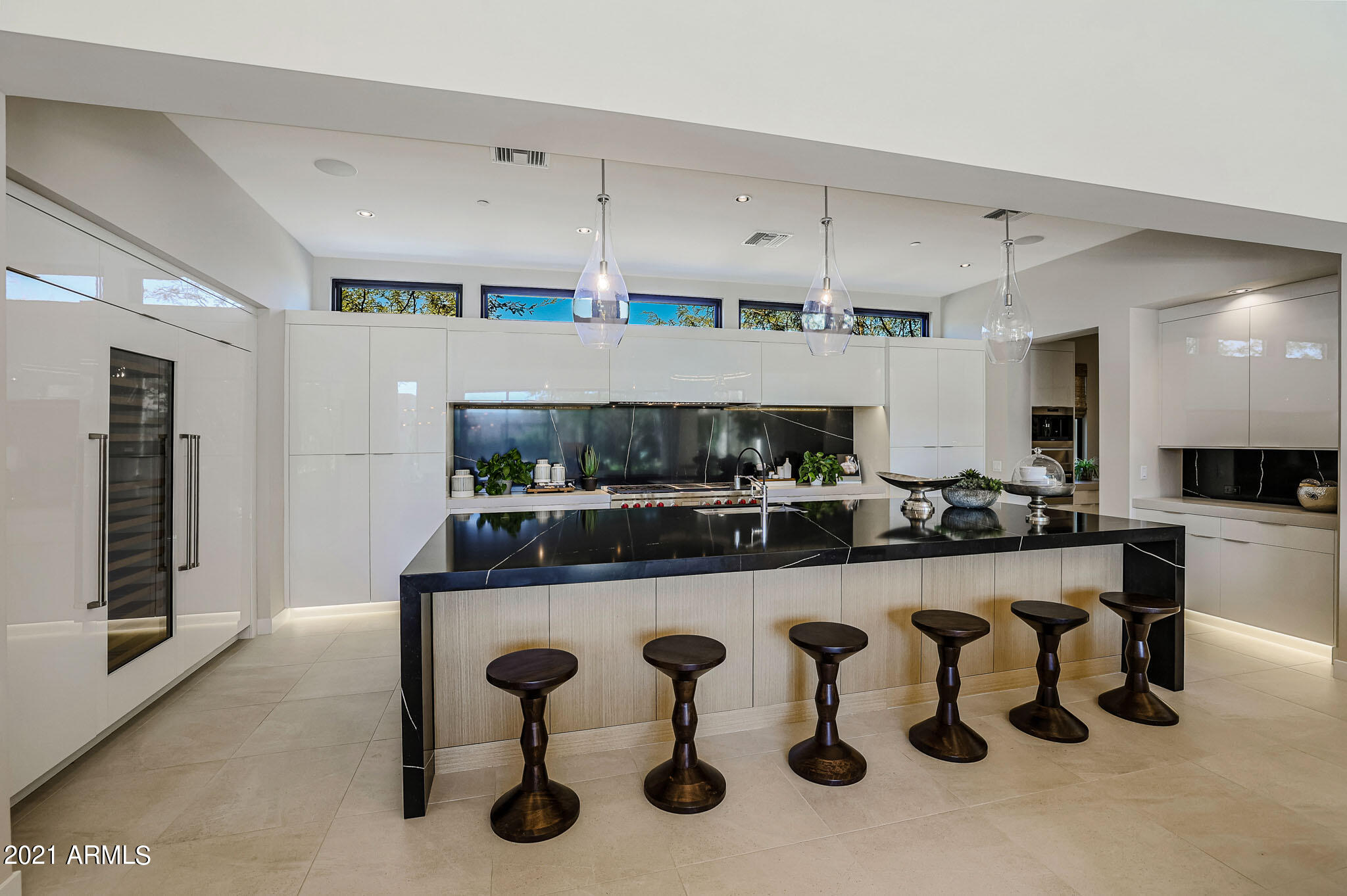 WHITE HORSE - Residential