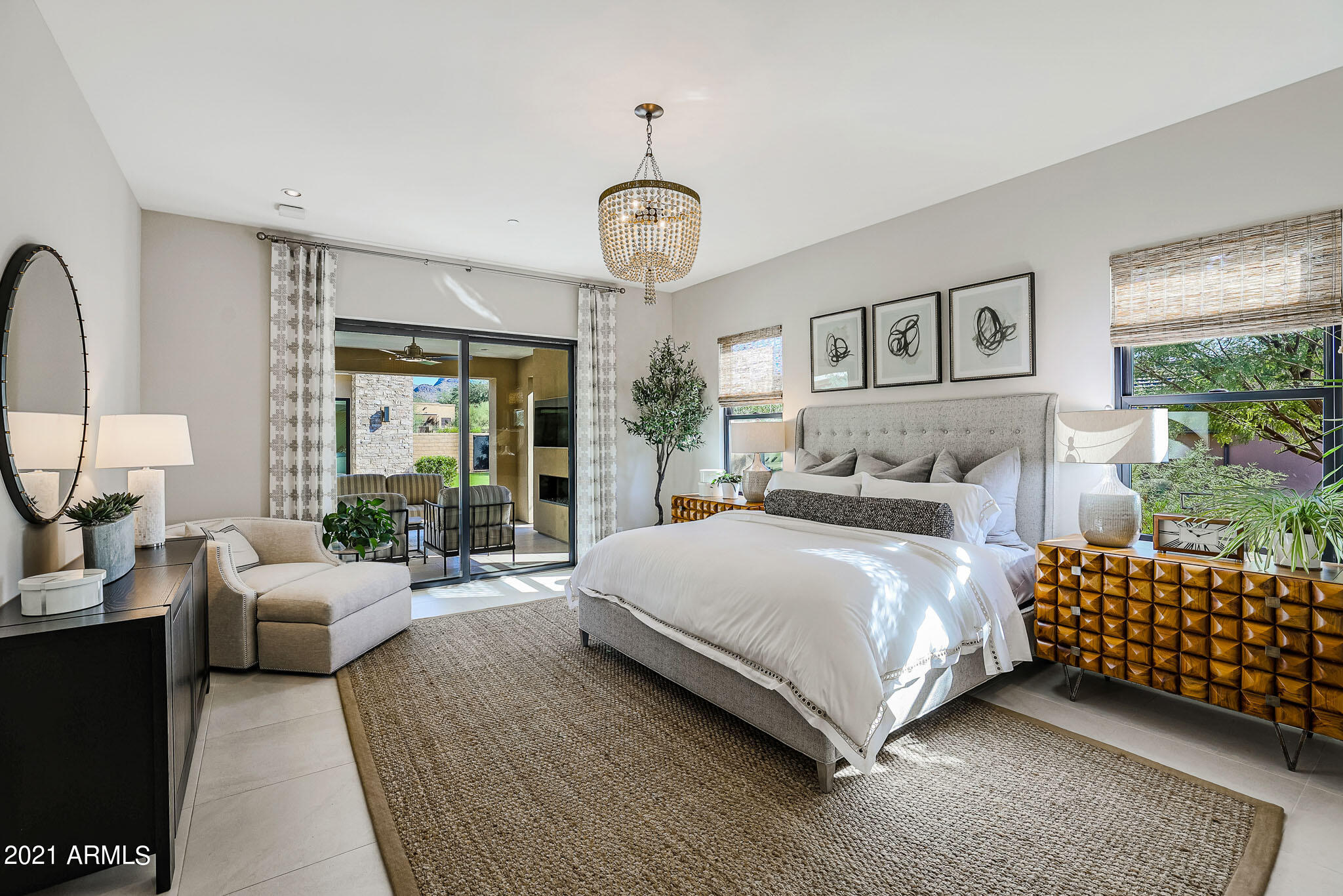 WHITE HORSE - Residential