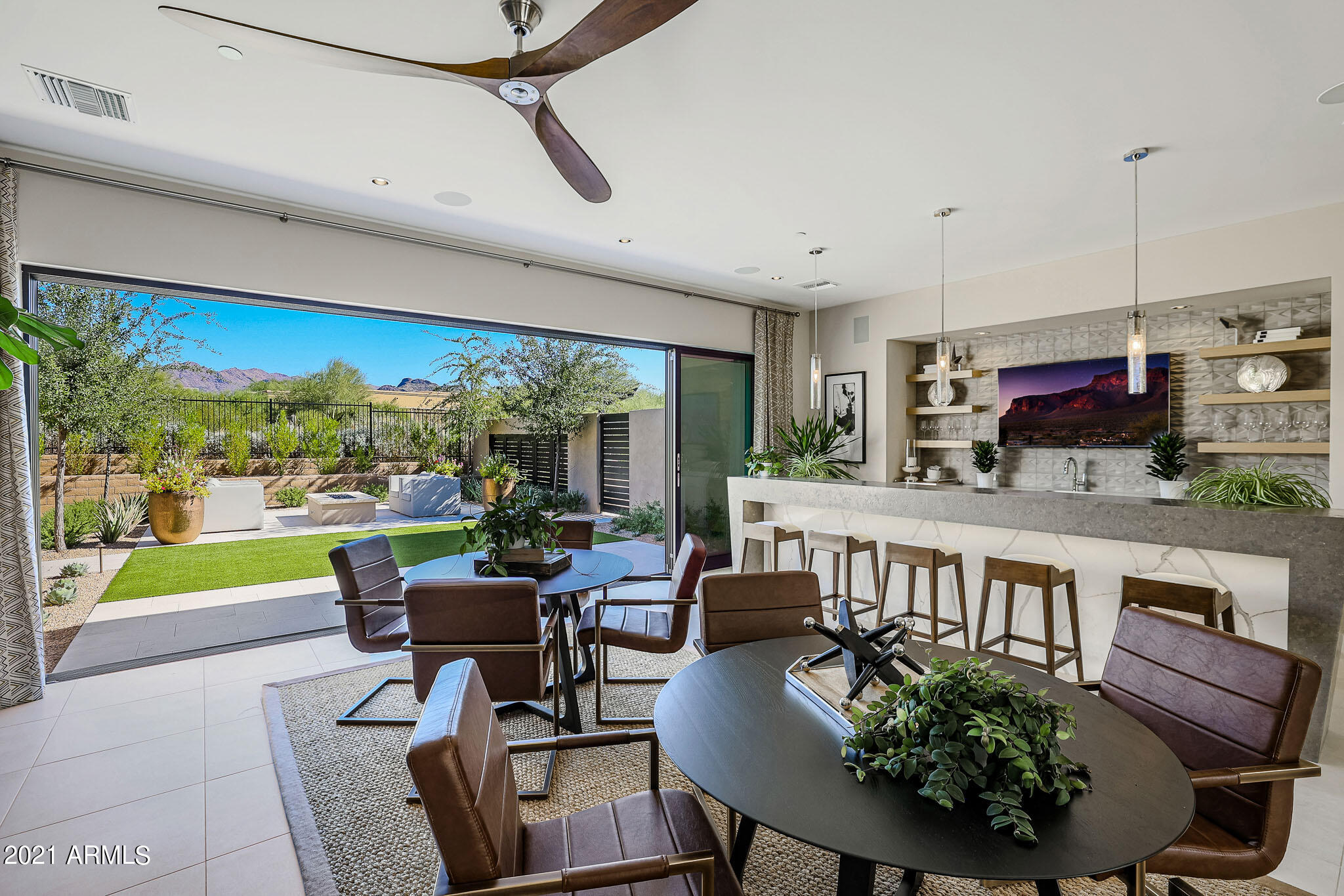 WHITE HORSE - Residential