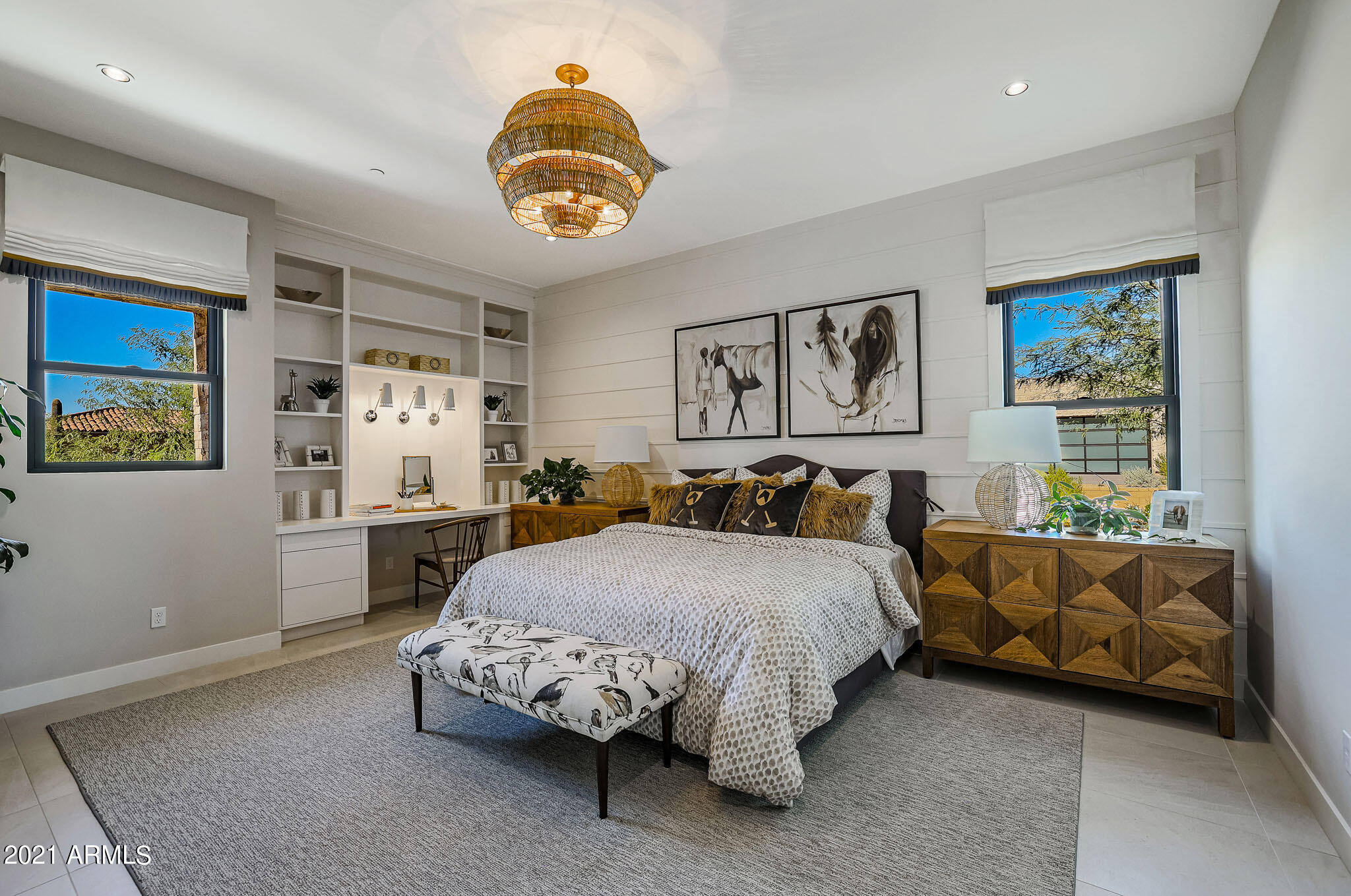 WHITE HORSE - Residential