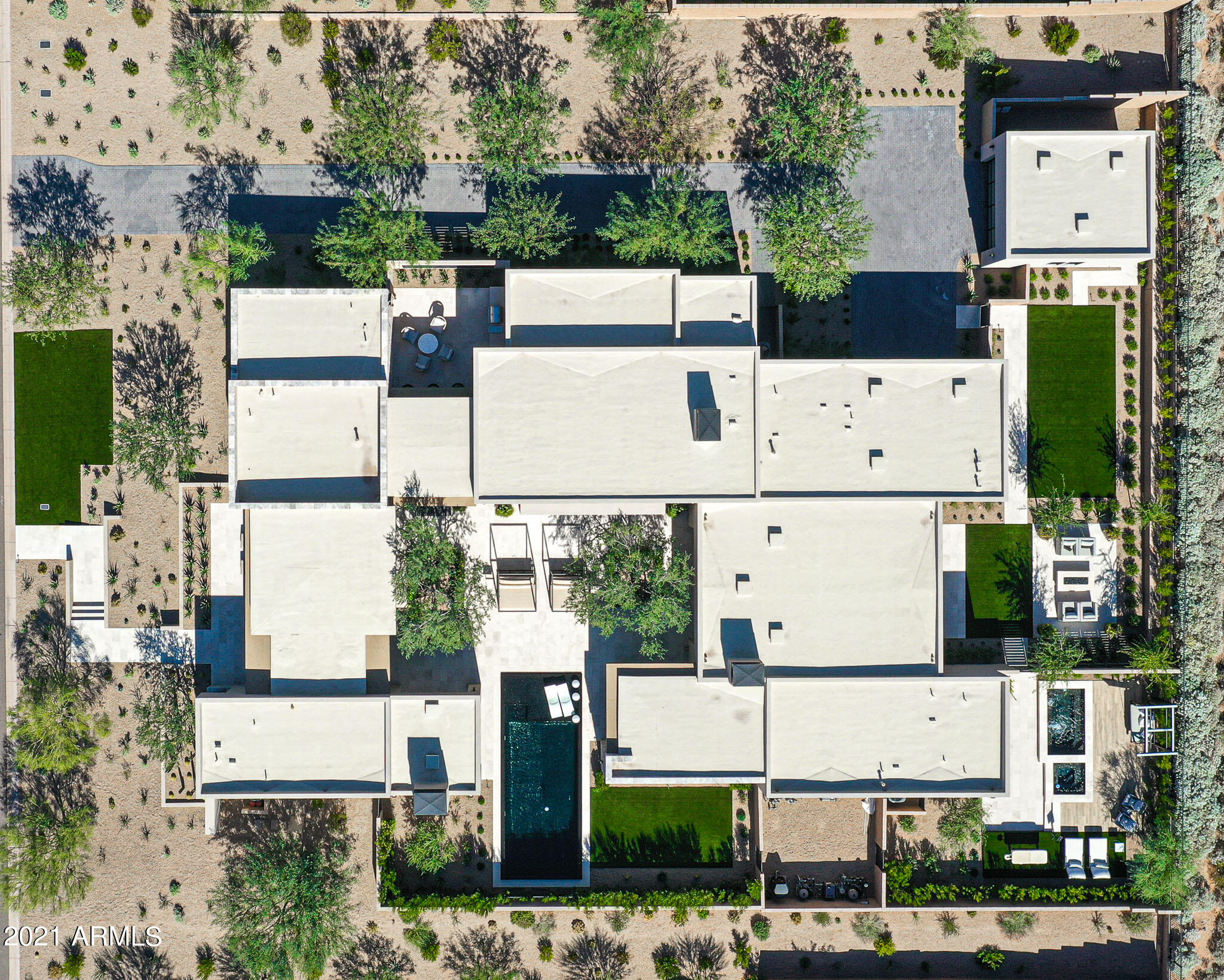 WHITE HORSE - Residential