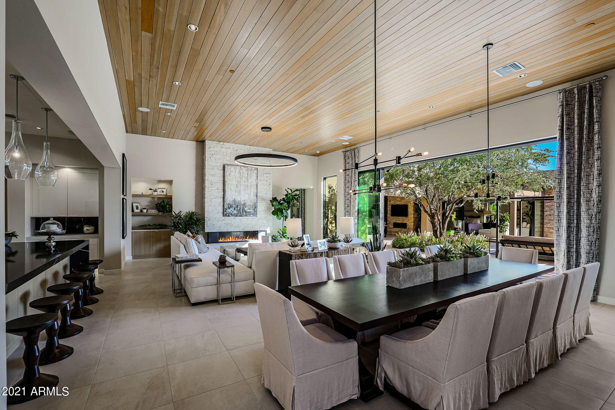 WHITE HORSE - Residential