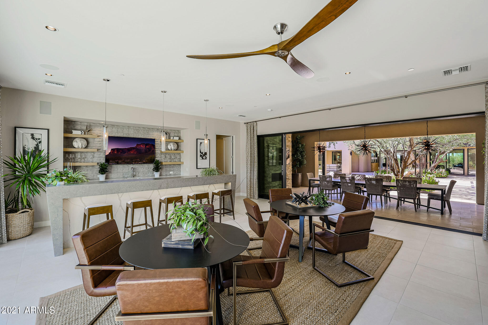 WHITE HORSE - Residential