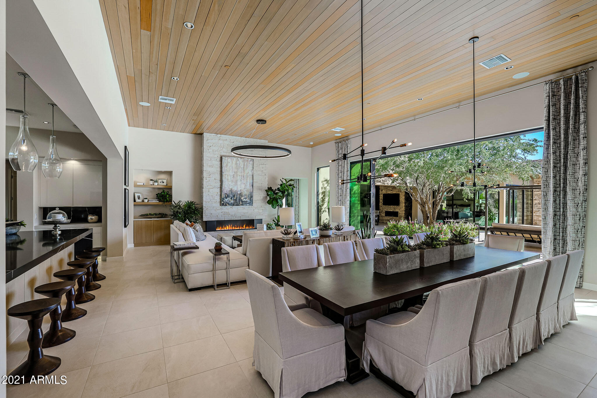 WHITE HORSE - Residential
