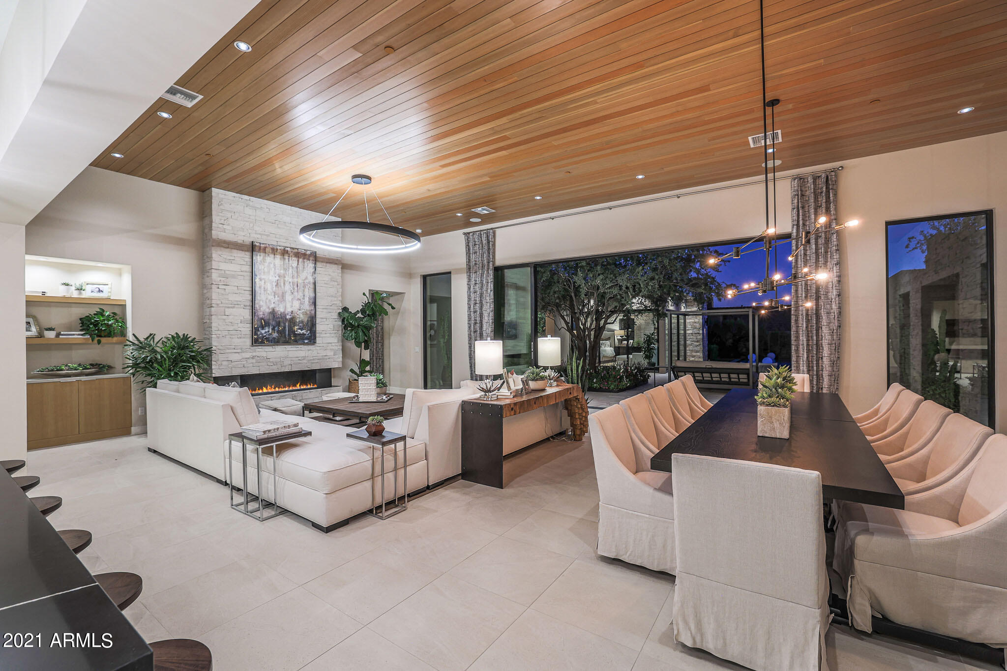 WHITE HORSE - Residential