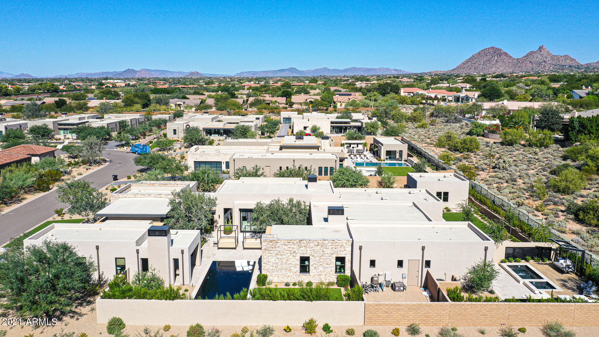 WHITE HORSE - Residential