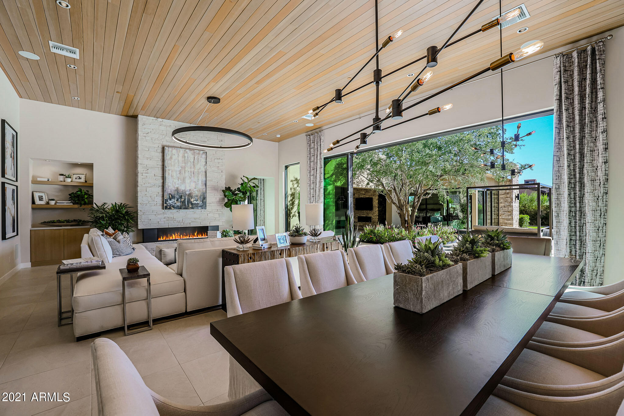 WHITE HORSE - Residential
