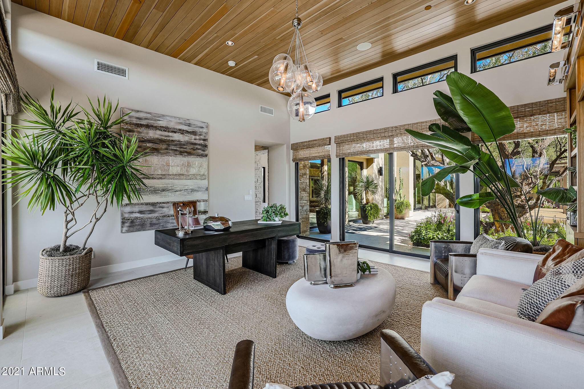 WHITE HORSE - Residential