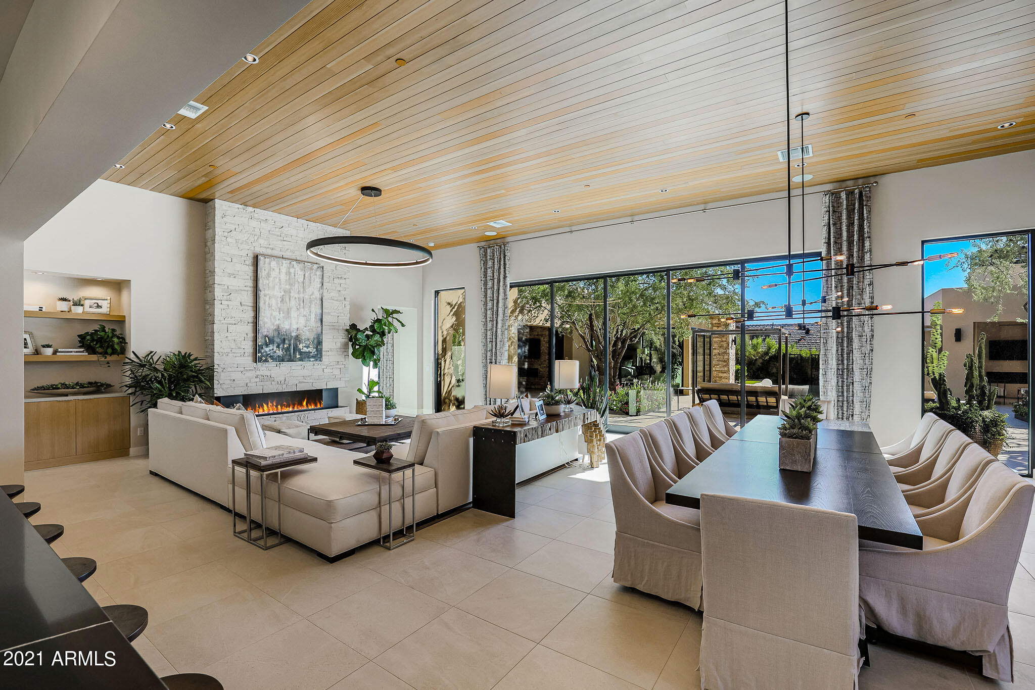 WHITE HORSE - Residential