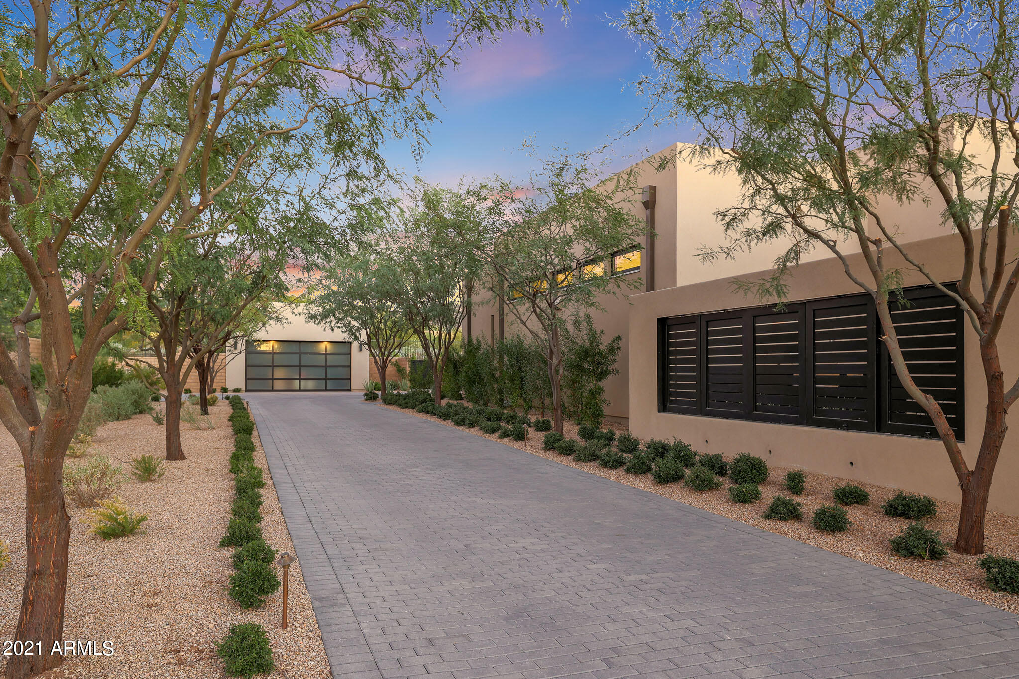 WHITE HORSE - Residential