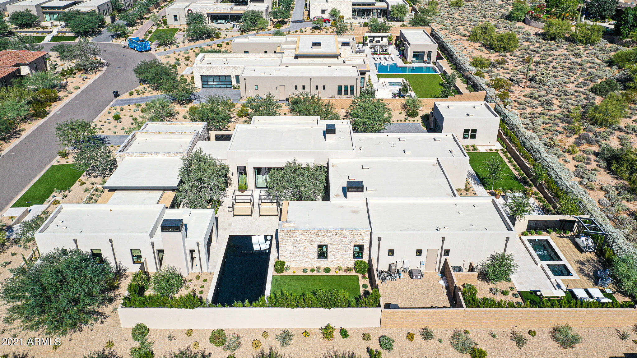 WHITE HORSE - Residential