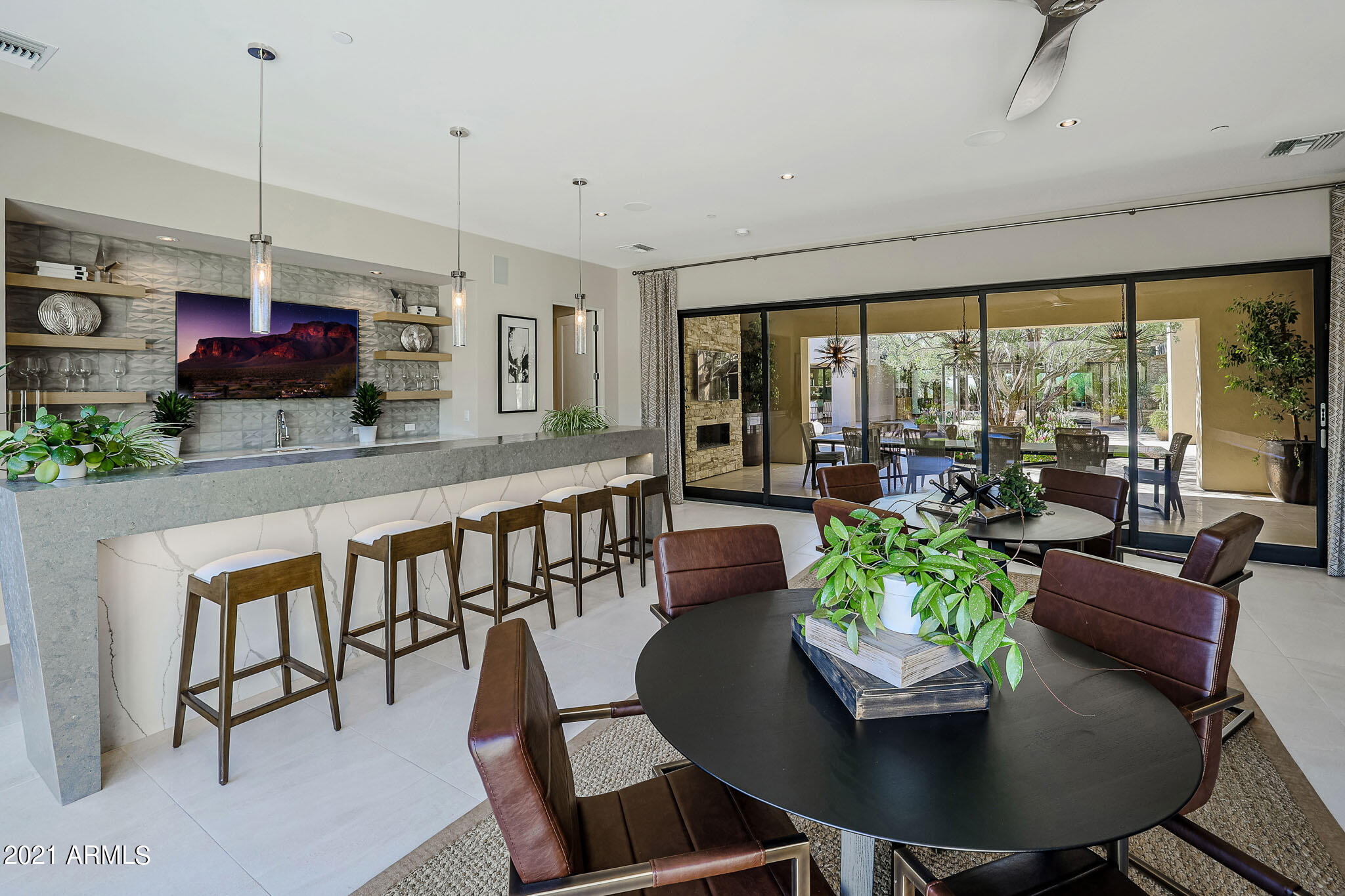 WHITE HORSE - Residential