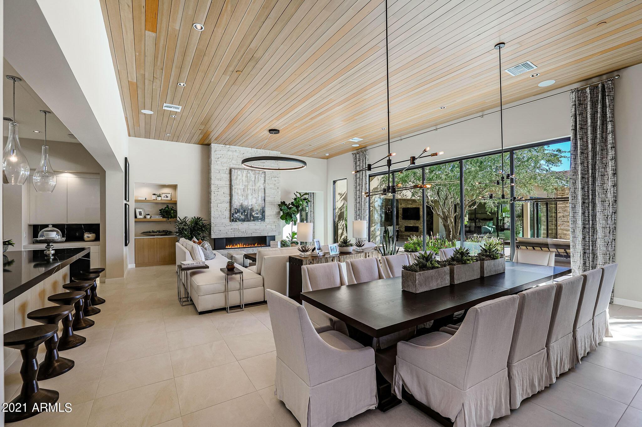 WHITE HORSE - Residential
