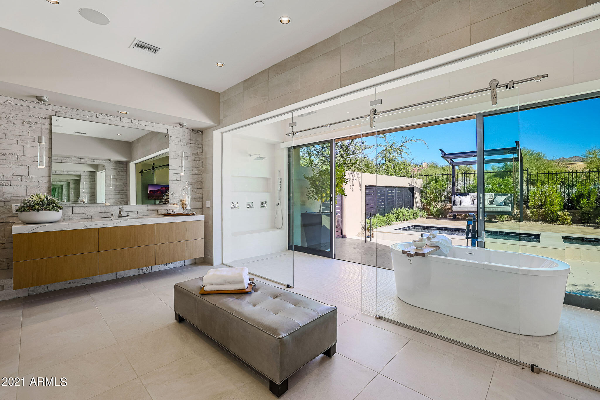 WHITE HORSE - Residential