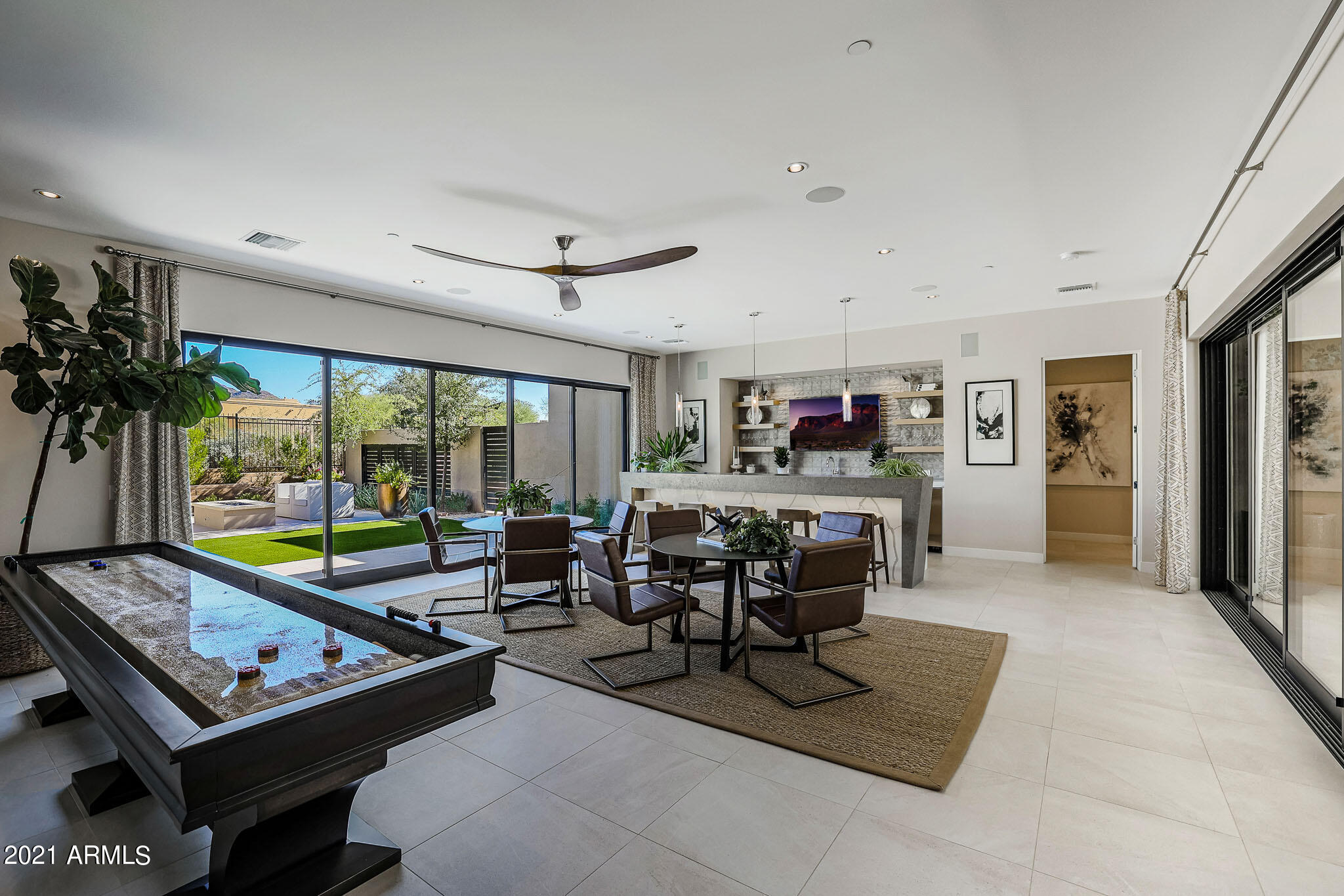 WHITE HORSE - Residential