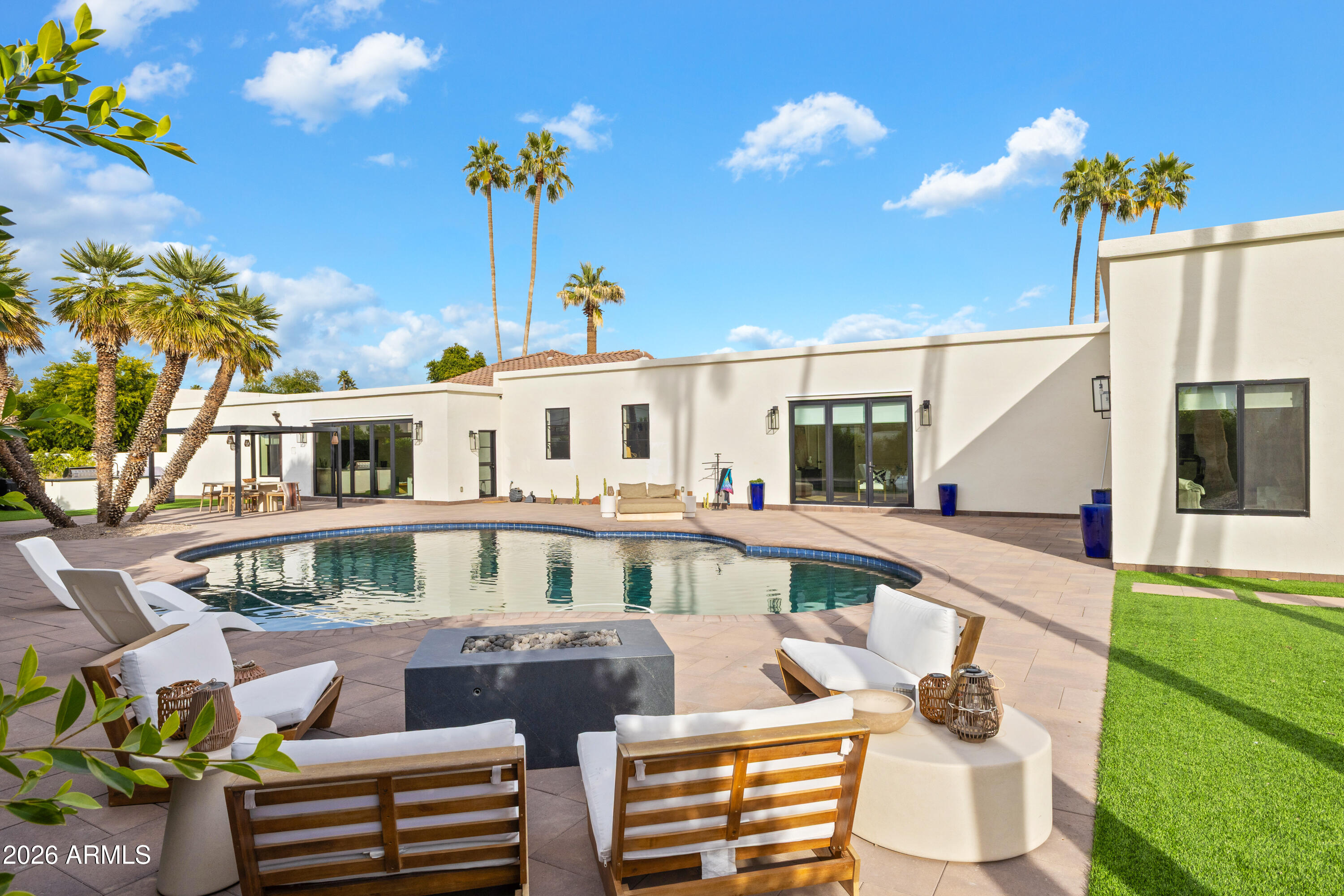 PRIVADO VILLAGE - Residential