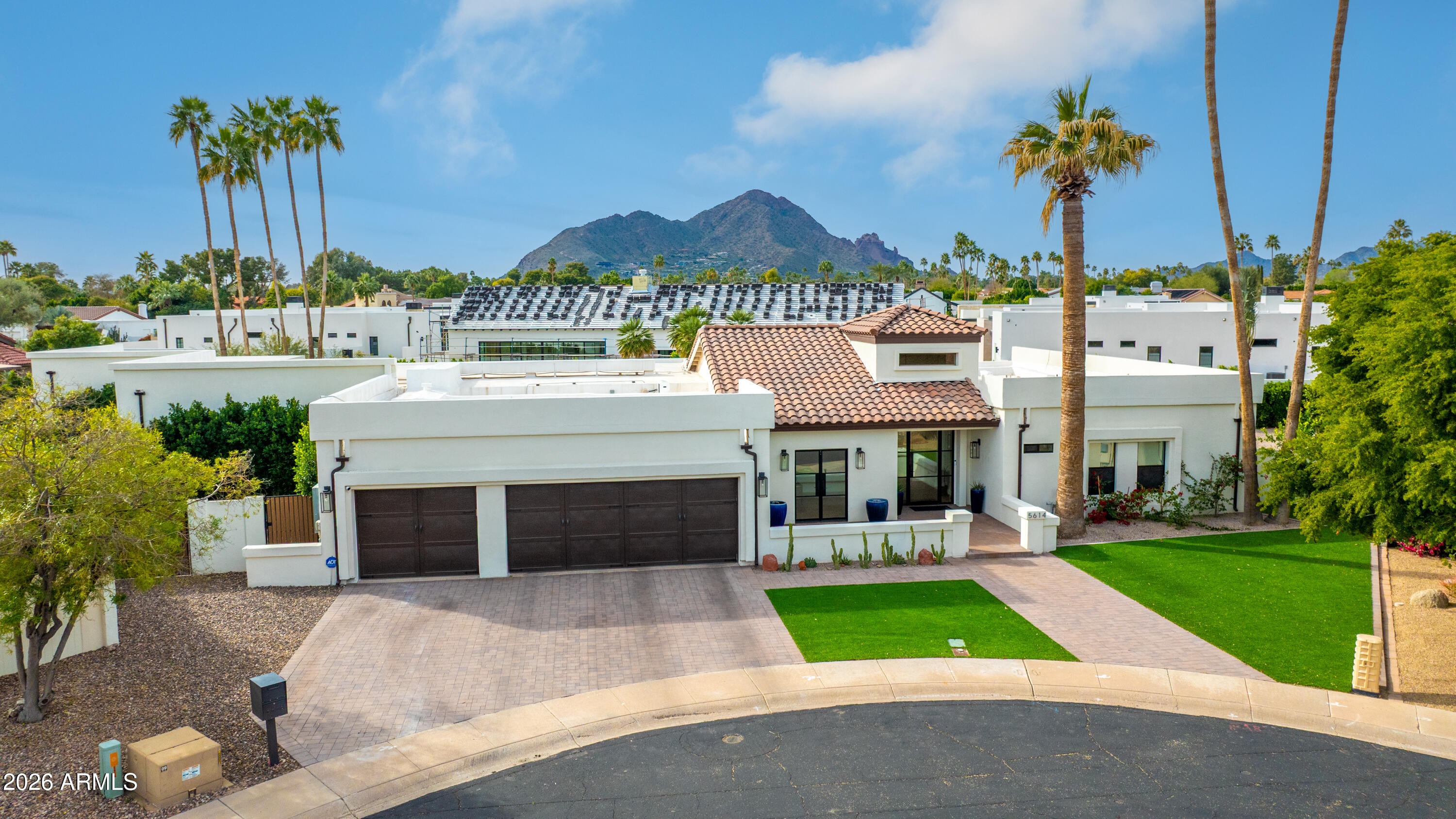 PRIVADO VILLAGE - Residential