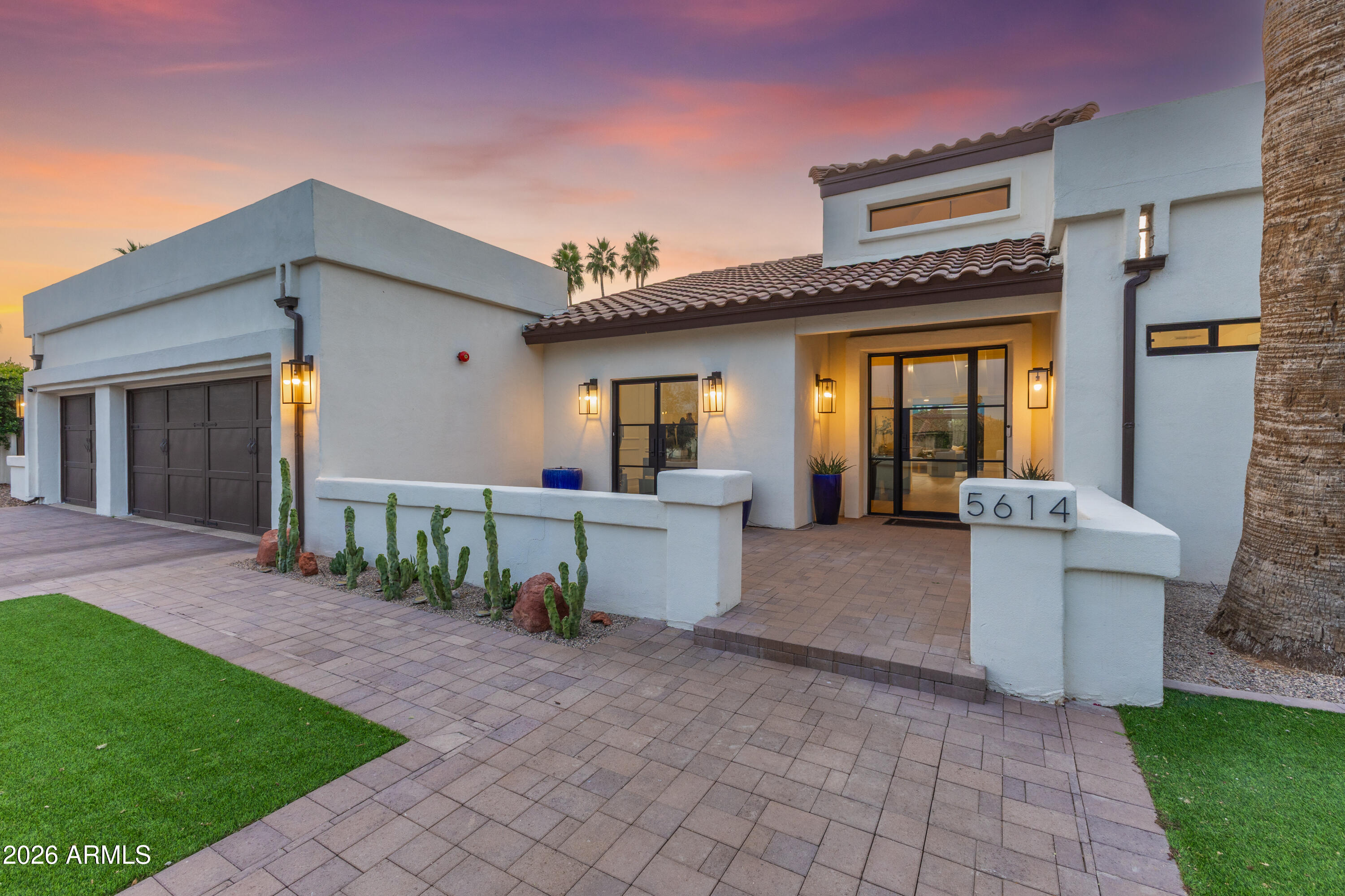 PRIVADO VILLAGE - Residential