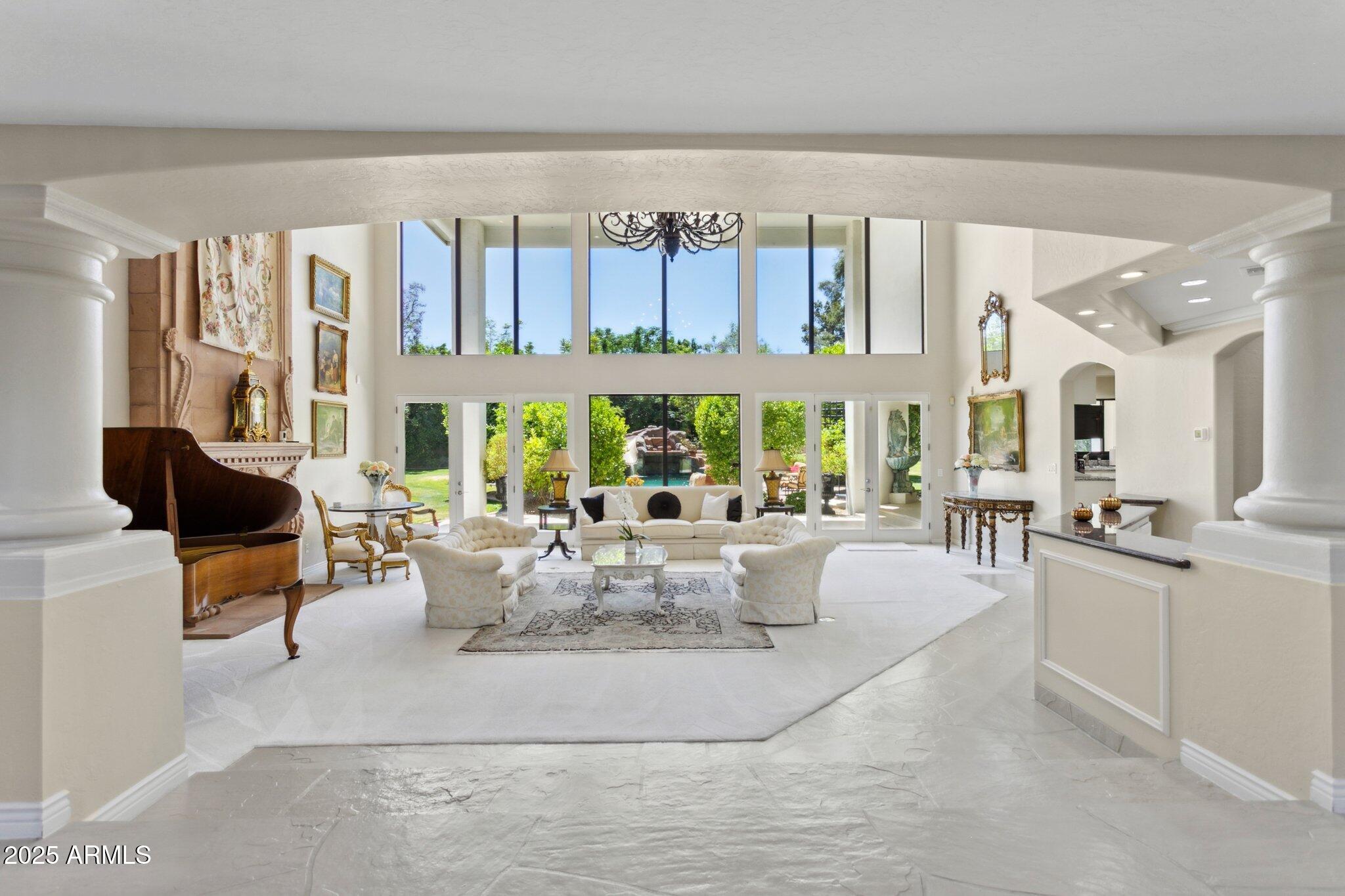 LA PLACE UNIT 1 - Residential