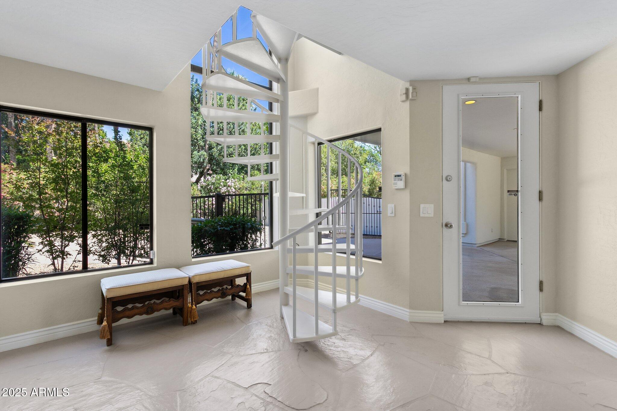 LA PLACE UNIT 1 - Residential