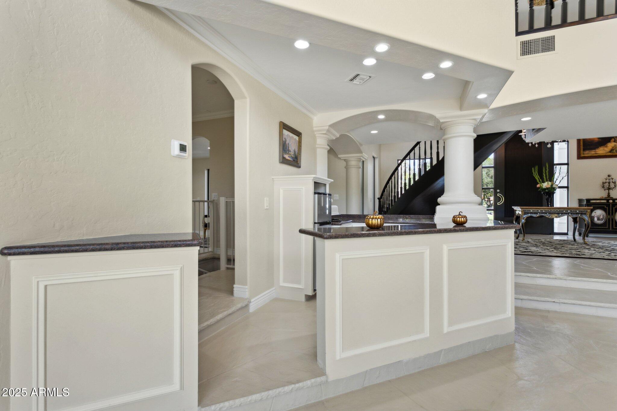 LA PLACE UNIT 1 - Residential