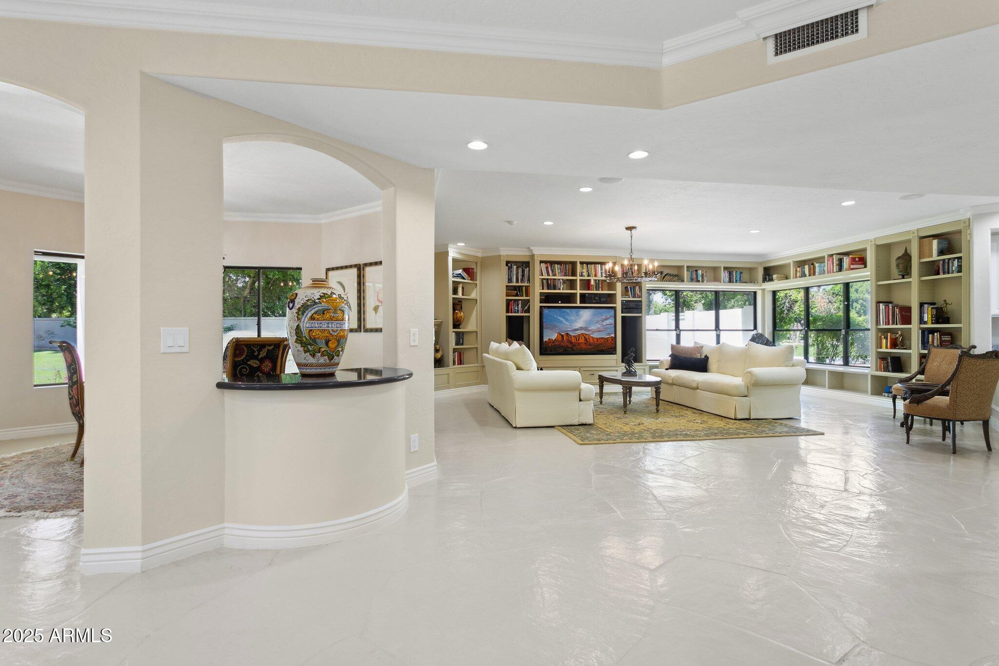 LA PLACE UNIT 1 - Residential