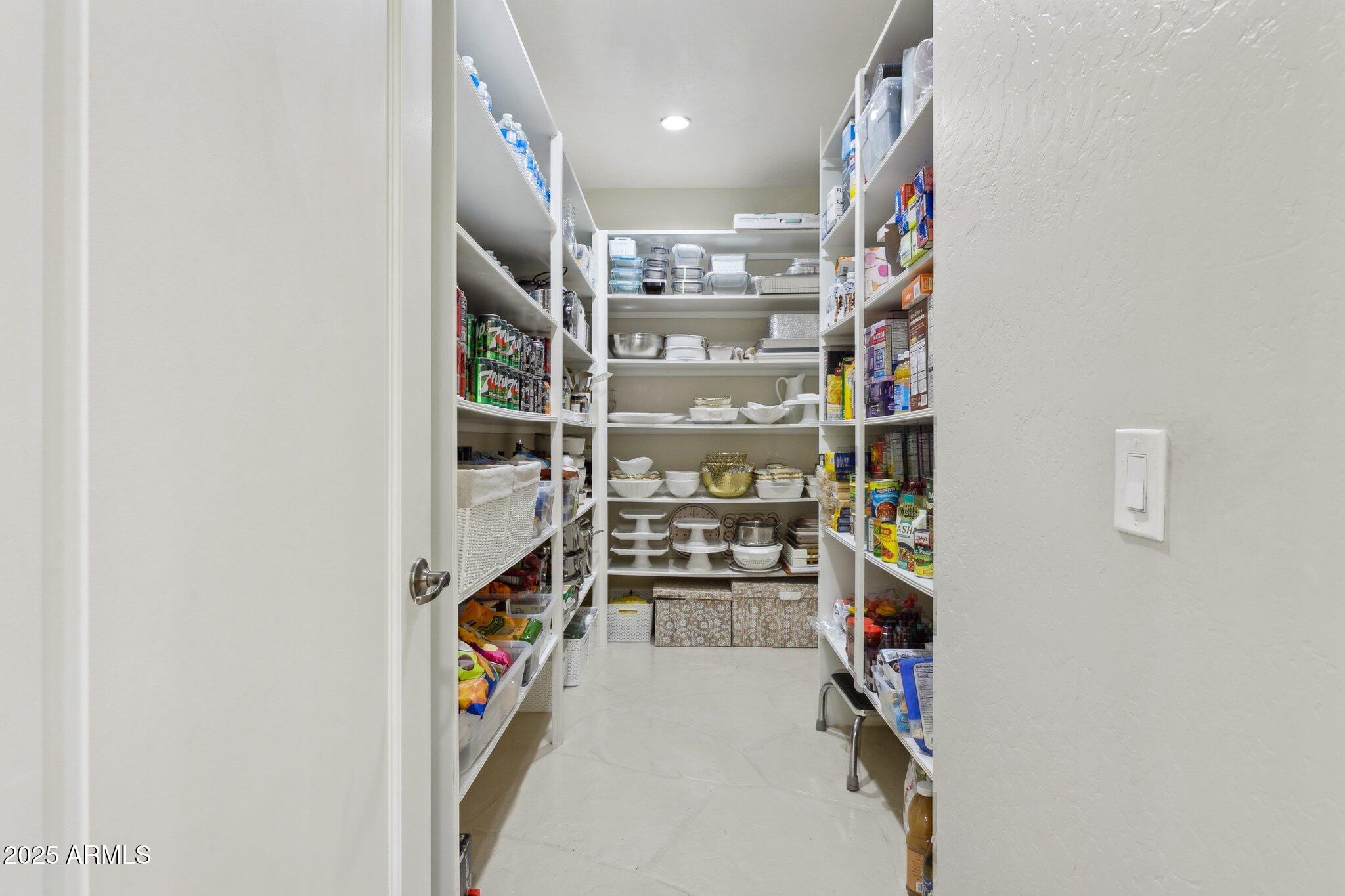 LA PLACE UNIT 1 - Residential