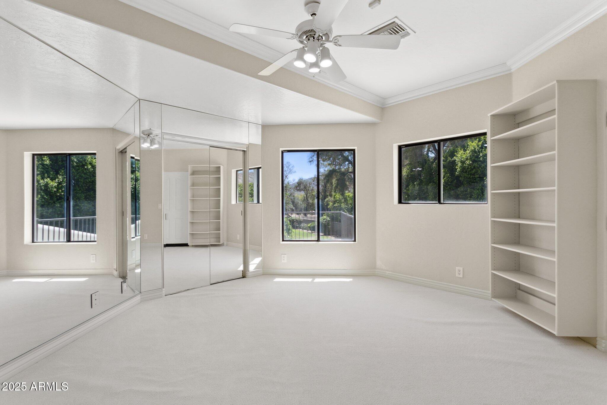 LA PLACE UNIT 1 - Residential