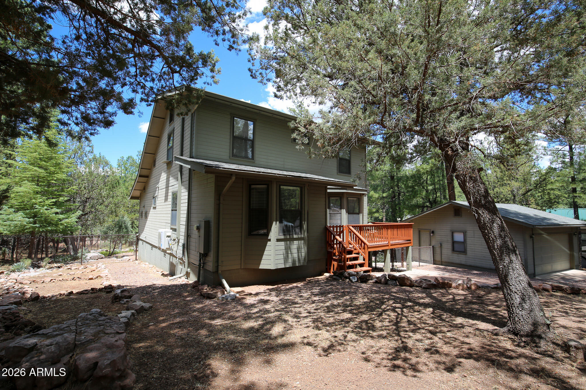SOLITUDE PINES 1 - Residential