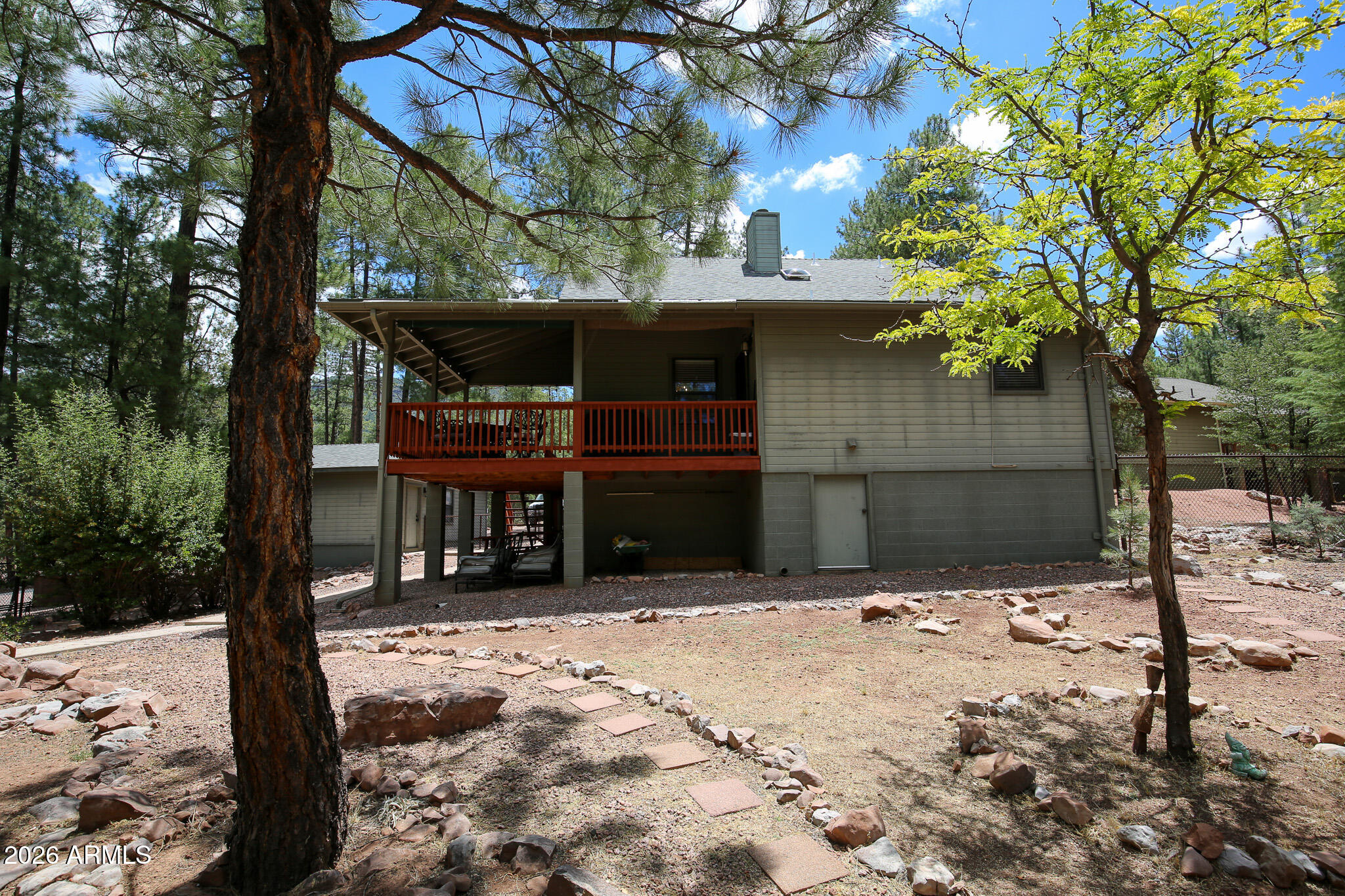 SOLITUDE PINES 1 - Residential