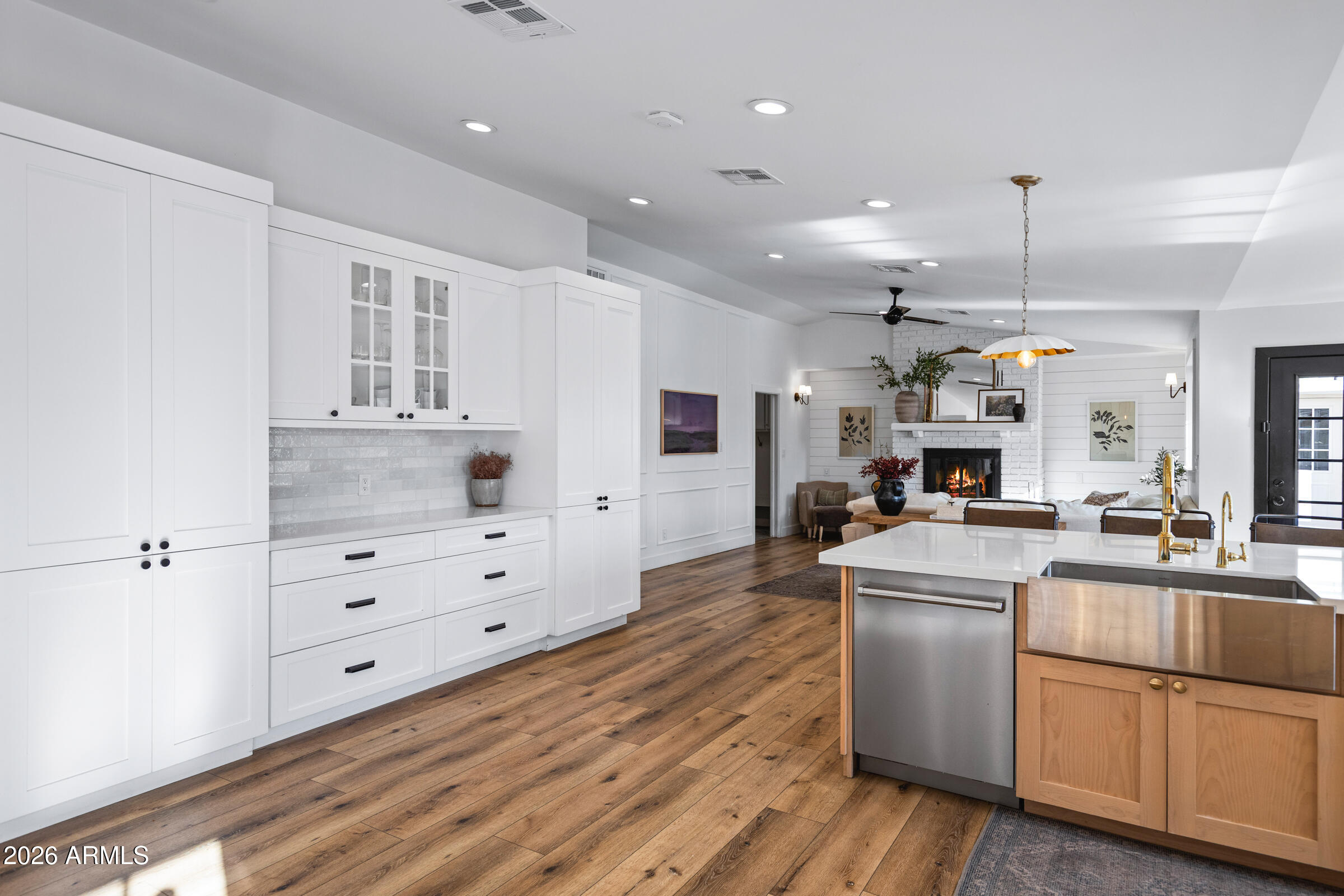 WHITE FENCE FARMS 4 - Residential