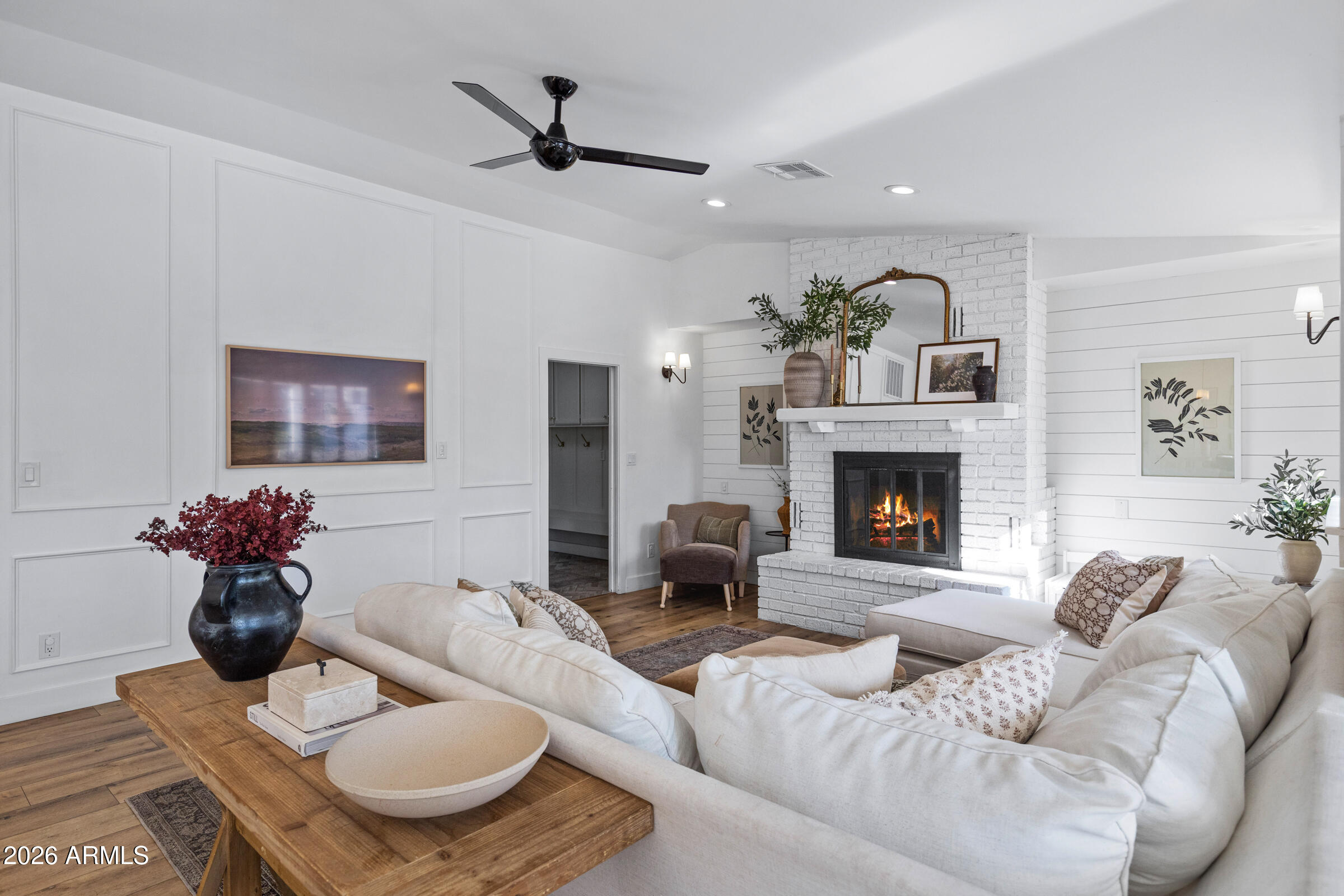 WHITE FENCE FARMS 4 - Residential