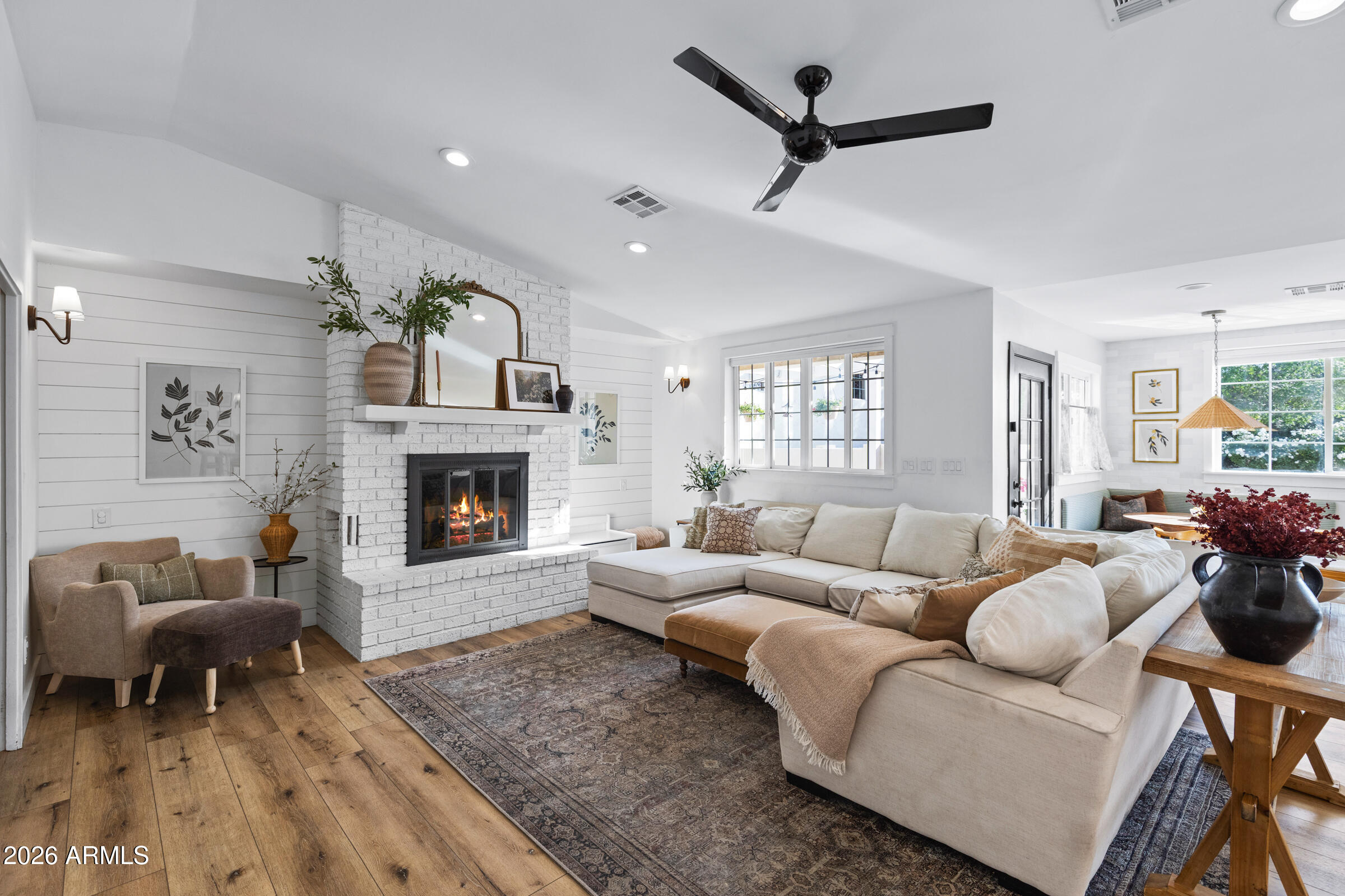 WHITE FENCE FARMS 4 - Residential