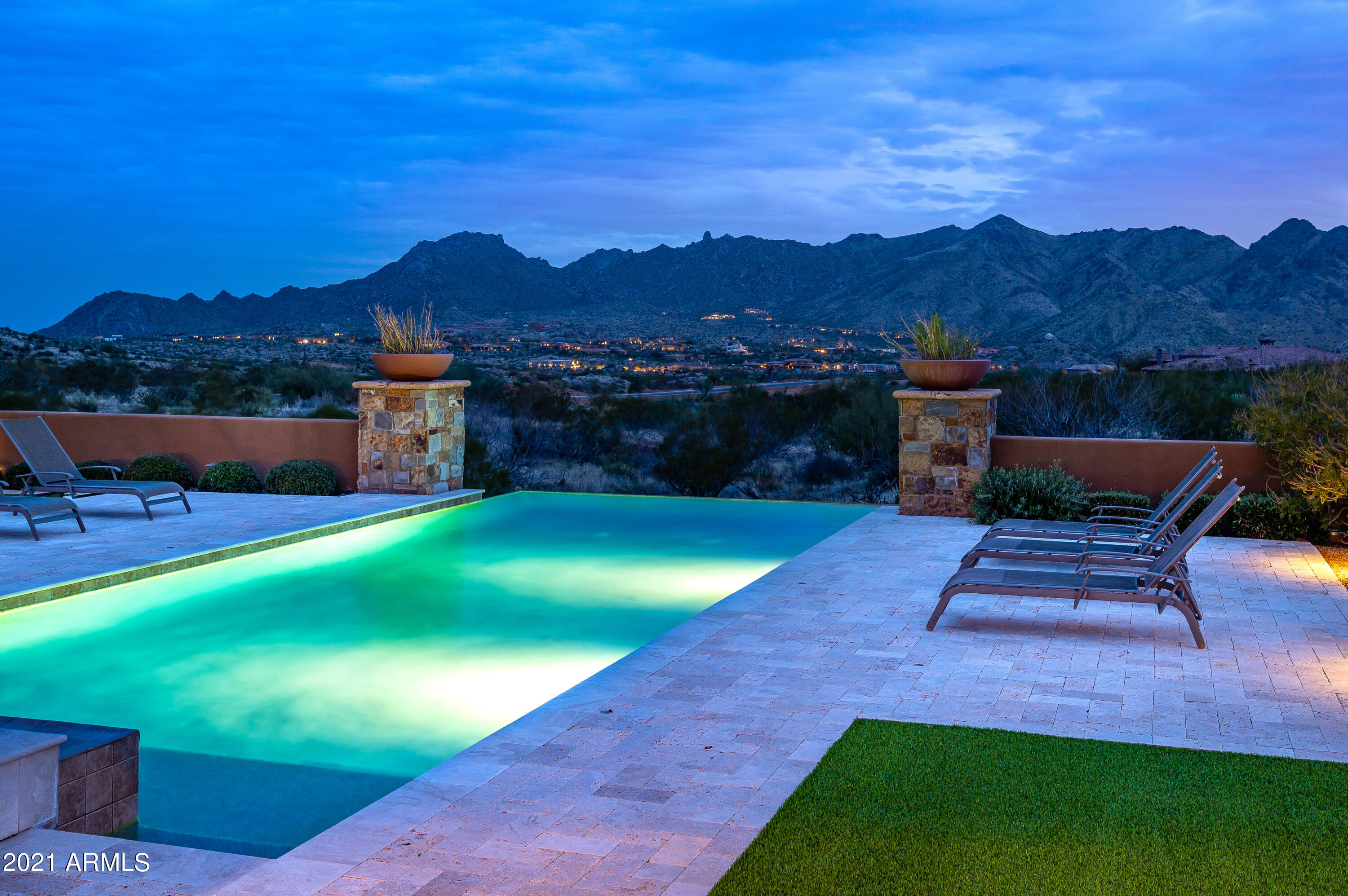 COLLINA E VISTA - Residential